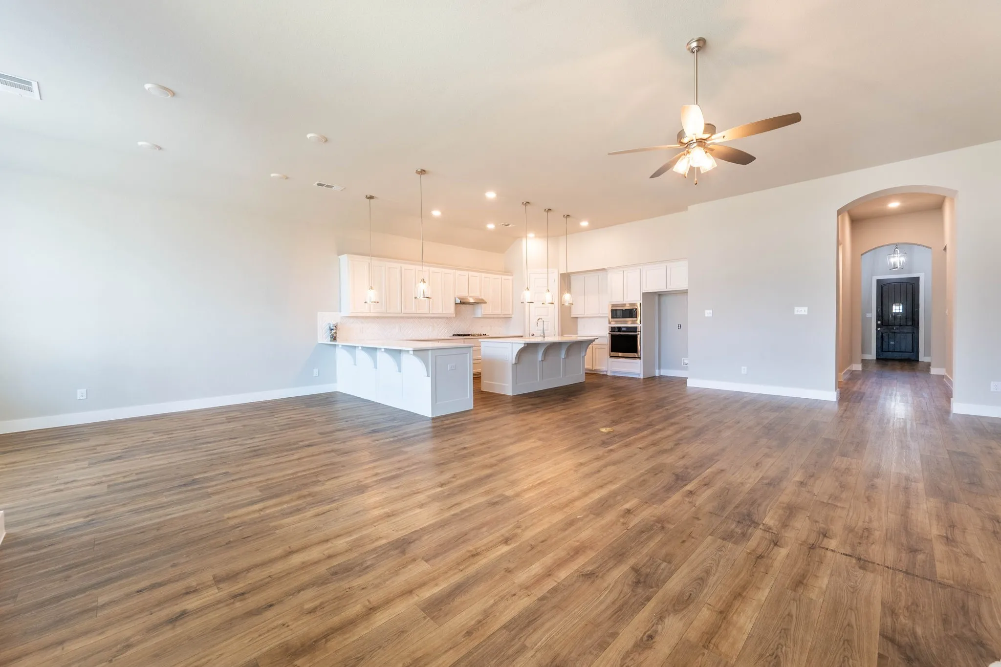 Single Family Residence For Sale in Rockwall County , 1639 Salvatore Lane, Mclendon Chisholm, Texas 75032, 4 Bedroom, 4 Bathroom, 2 Garage spaces, 2,855 Sqft, built in 2021, mls#21356041, Real Estate Agent in Mclendon Chisholm, Homes For Sale in Rockwall county, Homes For Sale in Mclendon Chisholm, Realtor in Mclendon Chisholm Texas, Real Estate Brokerage Independent Realty Texas, Luminita Cordes Realtor