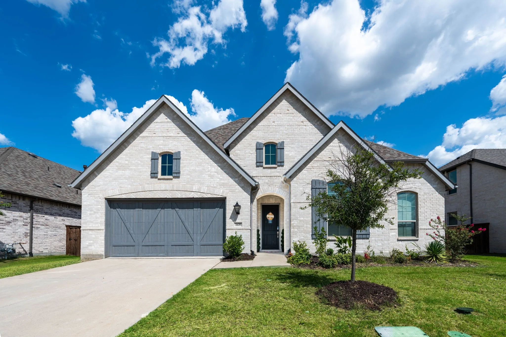 Single Family Residence For Sale in Rockwall County , 1639 Salvatore Lane, Mclendon Chisholm, Texas 75032, 4 Bedroom, 4 Bathroom, 2 Garage spaces, 2,855 Sqft, built in 2021, mls#21356041, Real Estate Agent in Mclendon Chisholm, Homes For Sale in Rockwall county, Homes For Sale in Mclendon Chisholm, Realtor in Mclendon Chisholm Texas, Real Estate Brokerage Independent Realty Texas, Luminita Cordes Realtor