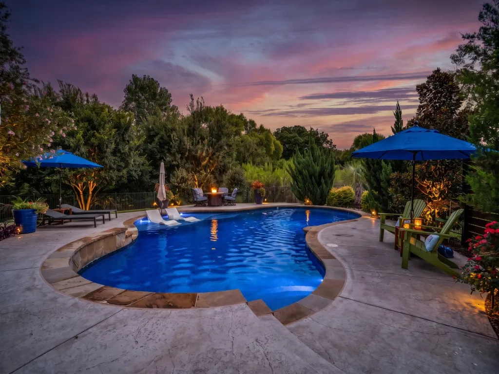 Single Family Residence For Sale in Denton County , 5108 Mystic Hollow Court, Flower Mound, Texas 75028, 4 Bedroom, 4 Bathroom, 3 Garage spaces, 4,160 Sqft, built in 2006, mls#21356059, Real Estate Agent in Flower Mound, Homes For Sale in Denton county, Homes For Sale in Flower Mound, Realtor in Flower Mound Texas, Real Estate Brokerage Independent Realty Texas, Luminita Cordes Realtor