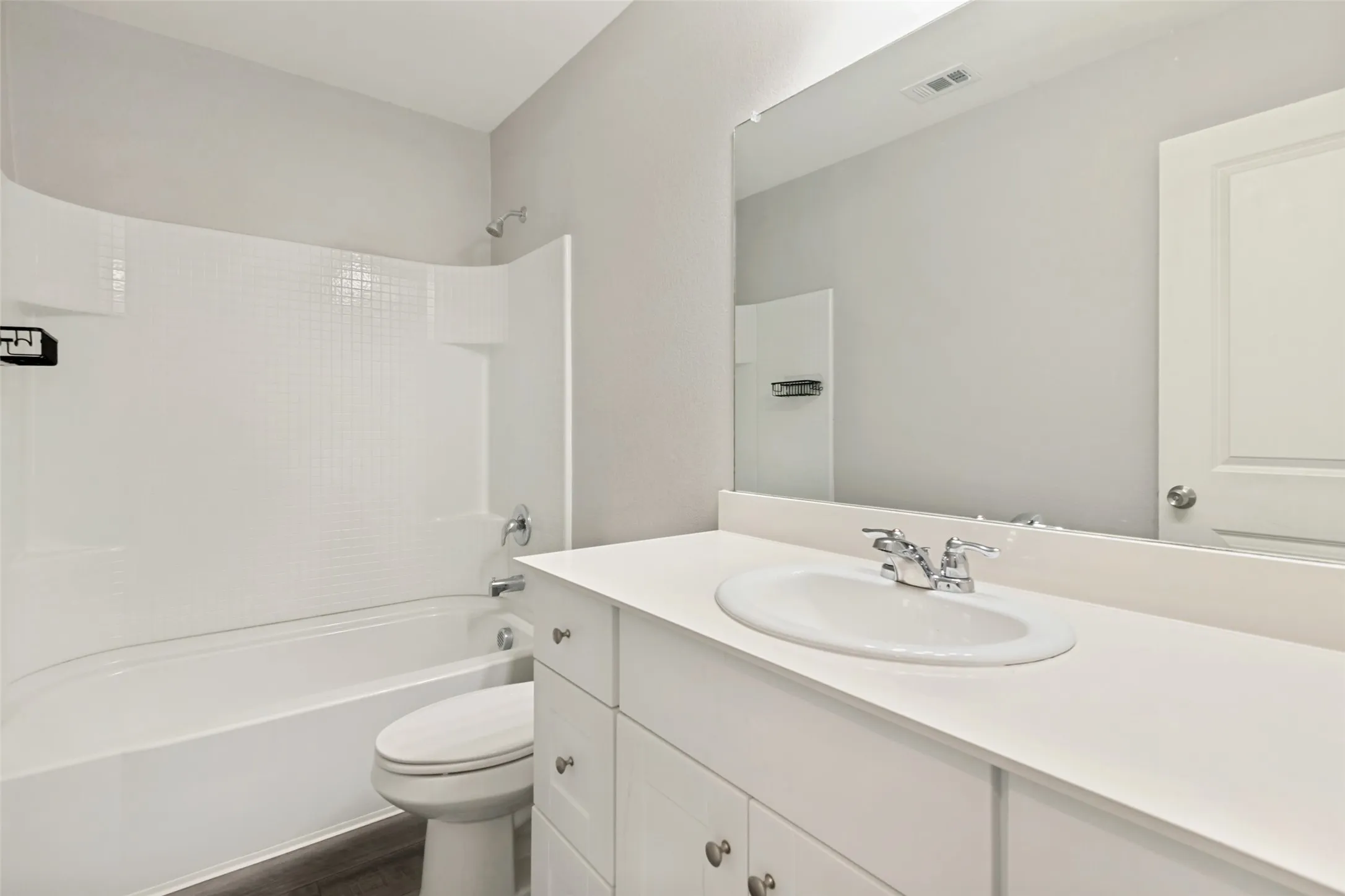 Single Family Residence For Sale in Kaufman County , 6226 Old Bridge Way, Forney, Texas 75126, 3 Bedroom, 3 Bathroom, 2 Garage spaces, 1,840 Sqft, built in 2022, mls#21356157, Real Estate Agent in Forney, Homes For Sale in Kaufman county, Homes For Sale in Forney, Realtor in Forney Texas, Real Estate Brokerage Independent Realty Texas, Luminita Cordes Realtor