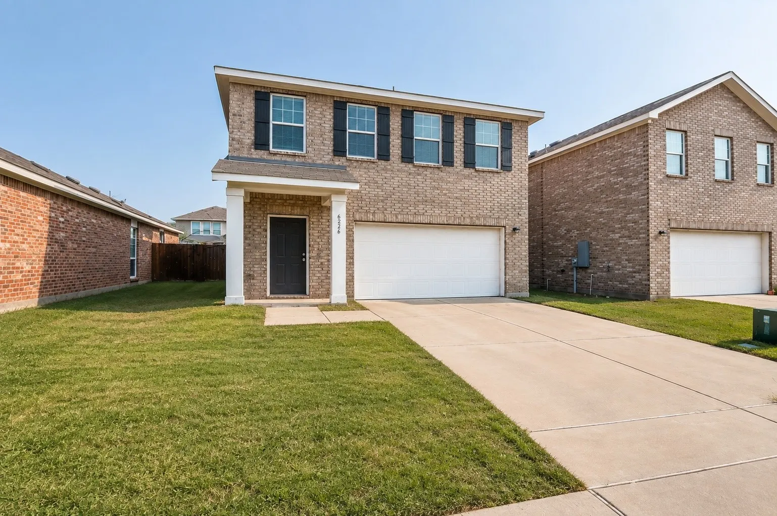 Single Family Residence For Sale in Kaufman County , 6226 Old Bridge Way, Forney, Texas 75126, 3 Bedroom, 3 Bathroom, 2 Garage spaces, 1,840 Sqft, built in 2022, mls#21356157, Real Estate Agent in Forney, Homes For Sale in Kaufman county, Homes For Sale in Forney, Realtor in Forney Texas, Real Estate Brokerage Independent Realty Texas, Luminita Cordes Realtor
