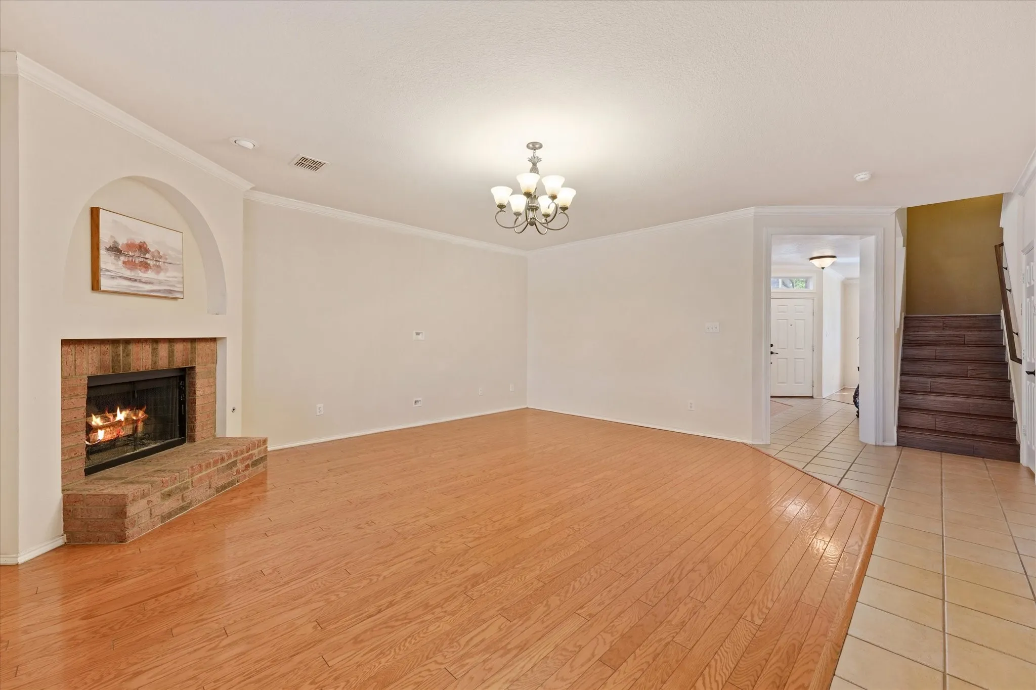 Single Family Residence For Sale in Tarrant County , 9013 Saratoga Road, Fort Worth, Texas 76244, 4 Bedroom, 3 Bathroom, 2 Garage spaces, 3,073 Sqft, built in 2002, mls#21356127, Real Estate Agent in Fort Worth, Homes For Sale in Tarrant county, Homes For Sale in Fort Worth, Realtor in Fort Worth Texas, Real Estate Brokerage Independent Realty Texas, Luminita Cordes Realtor