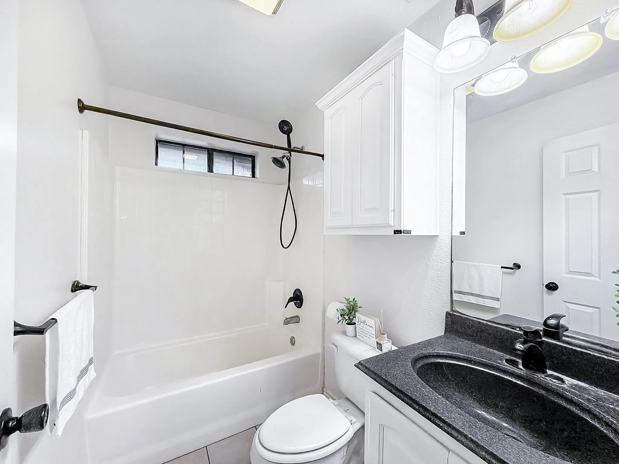 Single Family Residence For Sale in Cooke County , 697 County Road 166, Whitesboro, Texas 76273, 3 Bedroom, 2 Bathroom, Garage spaces, 1,287 Sqft, built in 2006, Price $369,000, mls#21356093, Real Estate Agent in Whitesboro, Homes For Sale in Cooke county, Homes For Sale in Whitesboro, Realtor in Whitesboro Texas, Real Estate Brokerage Independent Realty Texas, Luminita Cordes Realtor