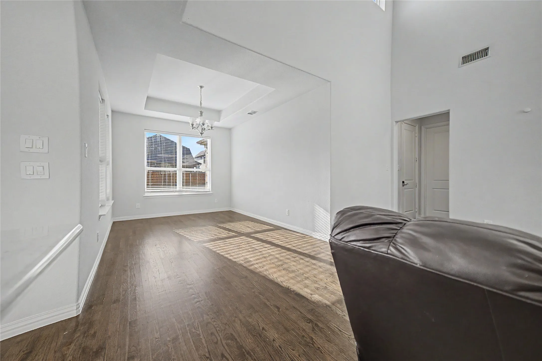 Single Family Residence For Rent in Denton County , 6862 Mistley Park, Frisco, Texas 75034, 4 Bedroom, 4 Bathroom, 2 Garage spaces, 3,135 Sqft, built in 2020, mls#21355362, Real Estate Agent in Frisco, Homes For Rent in Denton county, Homes For Rent in Frisco, Realtor in Frisco Texas, Real Estate Brokerage Independent Realty Texas, Luminita Cordes Realtor