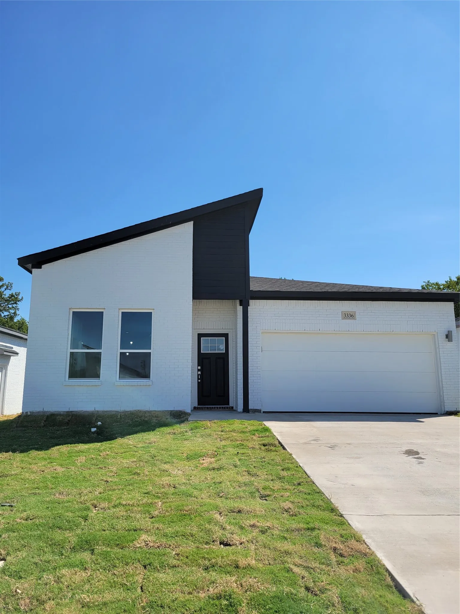 Single Family Residence For Rent in Dallas County , 3336 Noor Street, Dallas, Texas 75233, 4 Bedroom, 2 Bathroom, 2 Garage spaces, 1,490 Sqft, built in 2022, Price $2,400, mls#21356195, Real Estate Agent in Dallas, Homes For Rent in Dallas county, Homes For Rent in Dallas, Realtor in Dallas Texas, Real Estate Brokerage Independent Realty Texas, Luminita Cordes Realtor