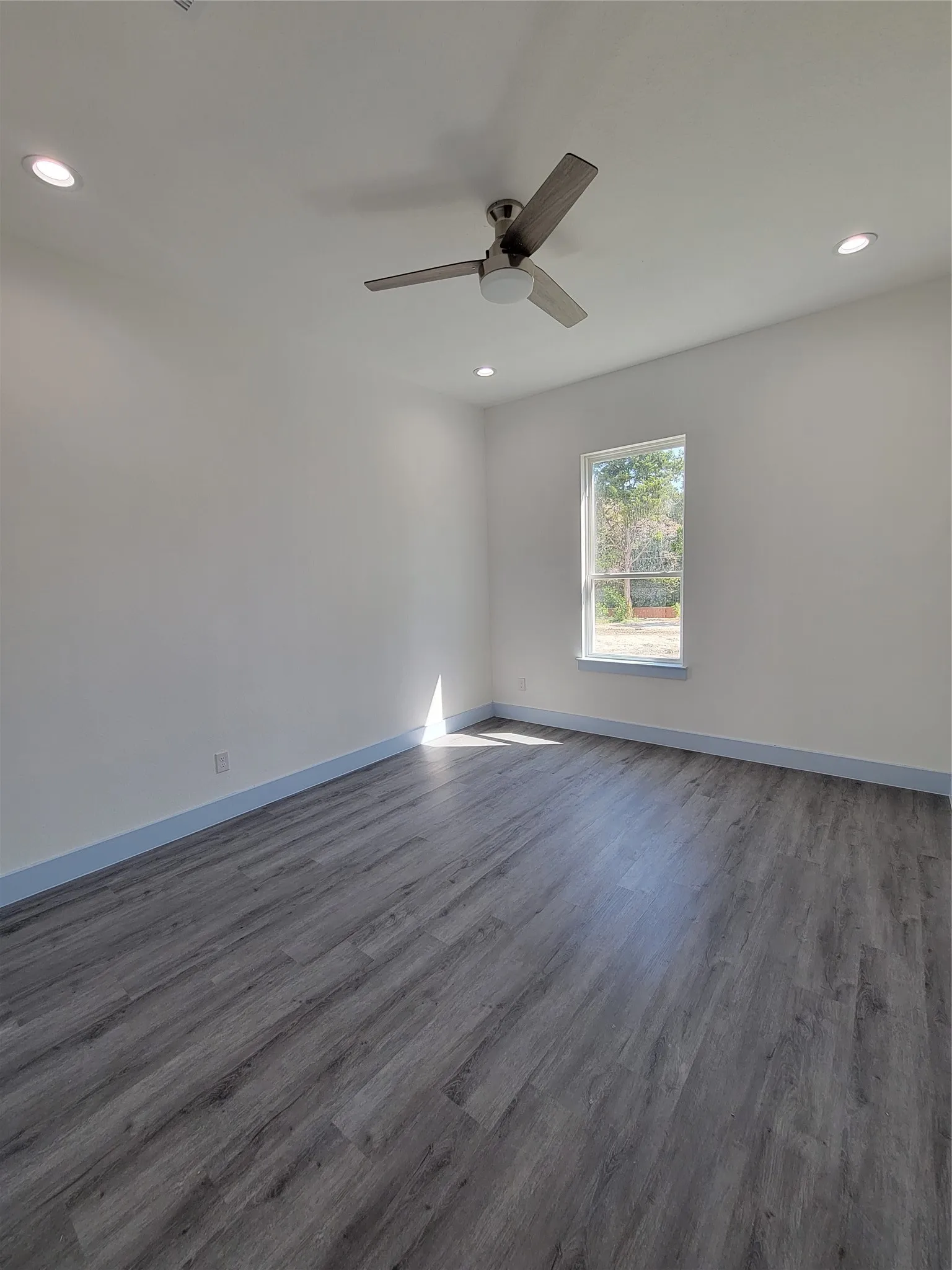 Single Family Residence For Rent in Dallas County , 3336 Noor Street, Dallas, Texas 75233, 4 Bedroom, 2 Bathroom, 2 Garage spaces, 1,490 Sqft, built in 2022, Price $2,400, mls#21356195, Real Estate Agent in Dallas, Homes For Rent in Dallas county, Homes For Rent in Dallas, Realtor in Dallas Texas, Real Estate Brokerage Independent Realty Texas, Luminita Cordes Realtor