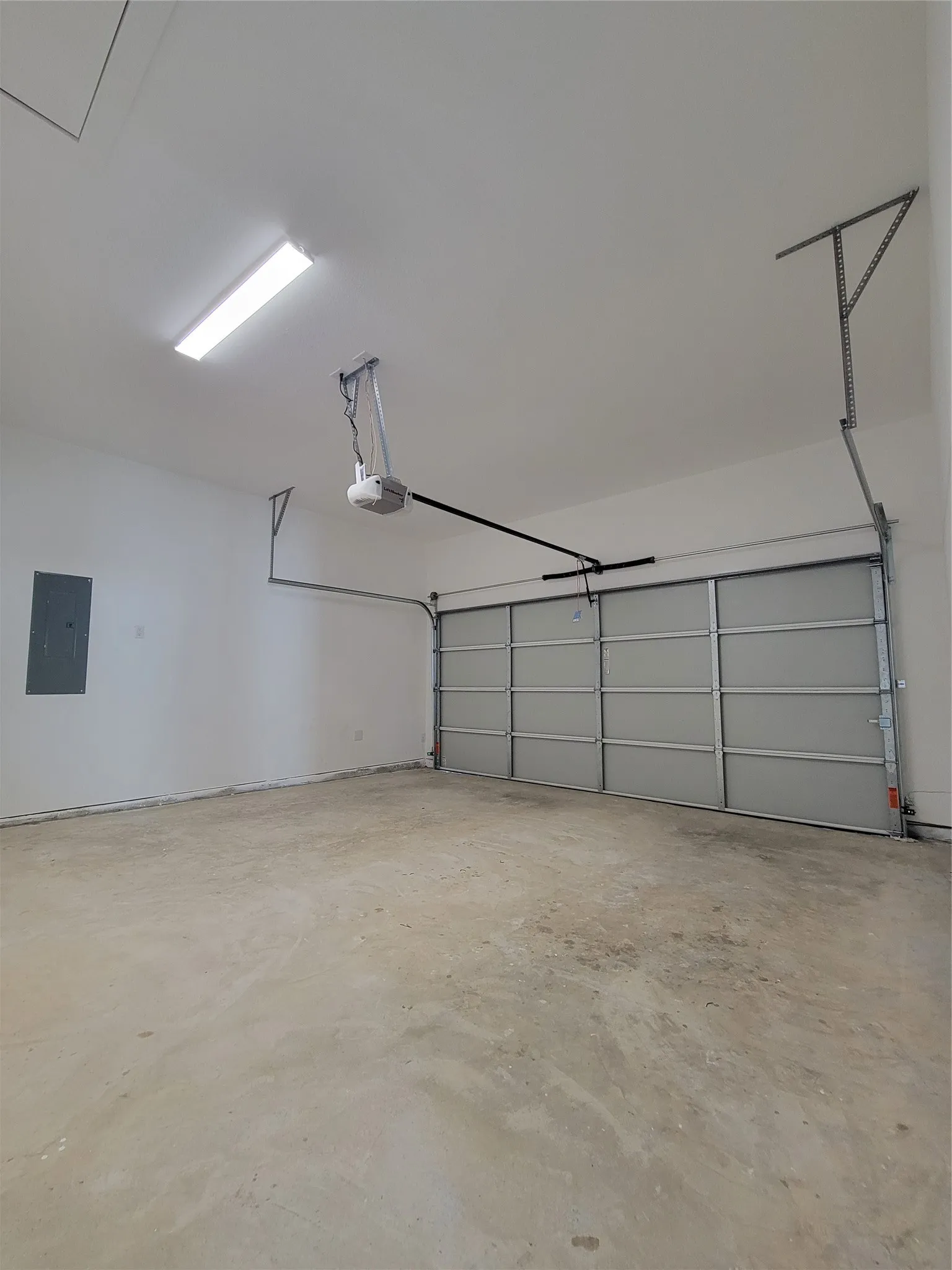 Single Family Residence For Rent in Dallas County , 3336 Noor Street, Dallas, Texas 75233, 4 Bedroom, 2 Bathroom, 2 Garage spaces, 1,490 Sqft, built in 2022, Price $2,400, mls#21356195, Real Estate Agent in Dallas, Homes For Rent in Dallas county, Homes For Rent in Dallas, Realtor in Dallas Texas, Real Estate Brokerage Independent Realty Texas, Luminita Cordes Realtor