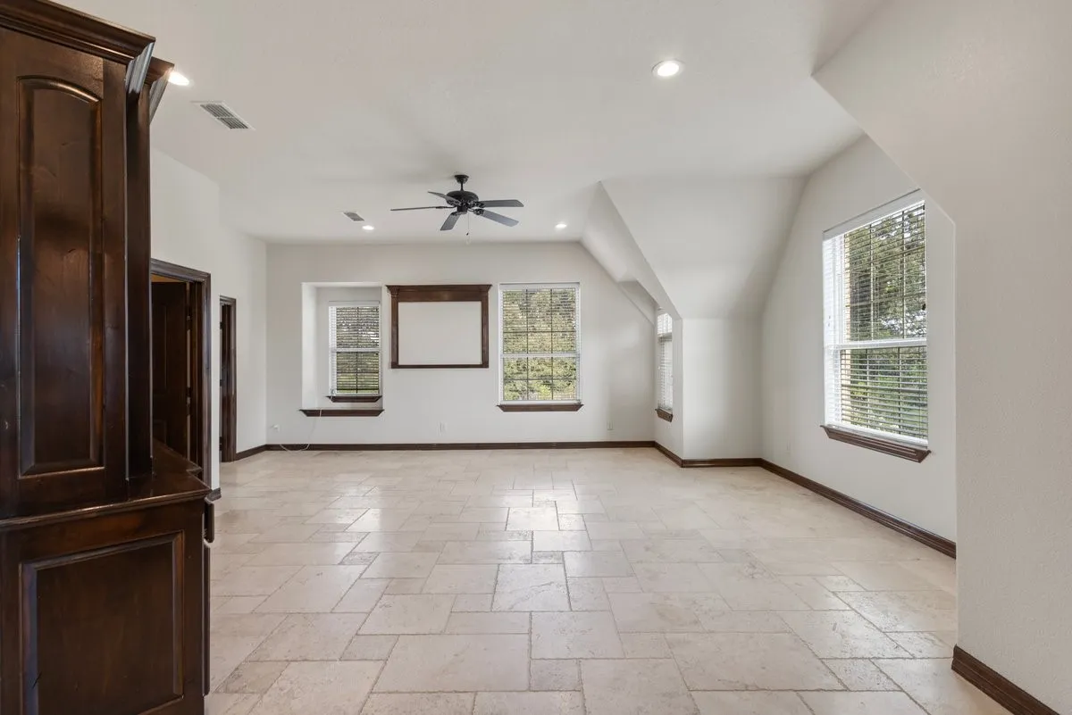 Single Family Residence For Sale in Smith County , 7820 Molina Drive, Tyler, Texas 75704, 6 Bedroom, 6 Bathroom, 3 Garage spaces, 4,008 Sqft, built in 2014, mls#21356180, Real Estate Agent in Tyler, Homes For Sale in Smith county, Homes For Sale in Tyler, Realtor in Tyler Texas, Real Estate Brokerage Independent Realty Texas, Luminita Cordes Realtor