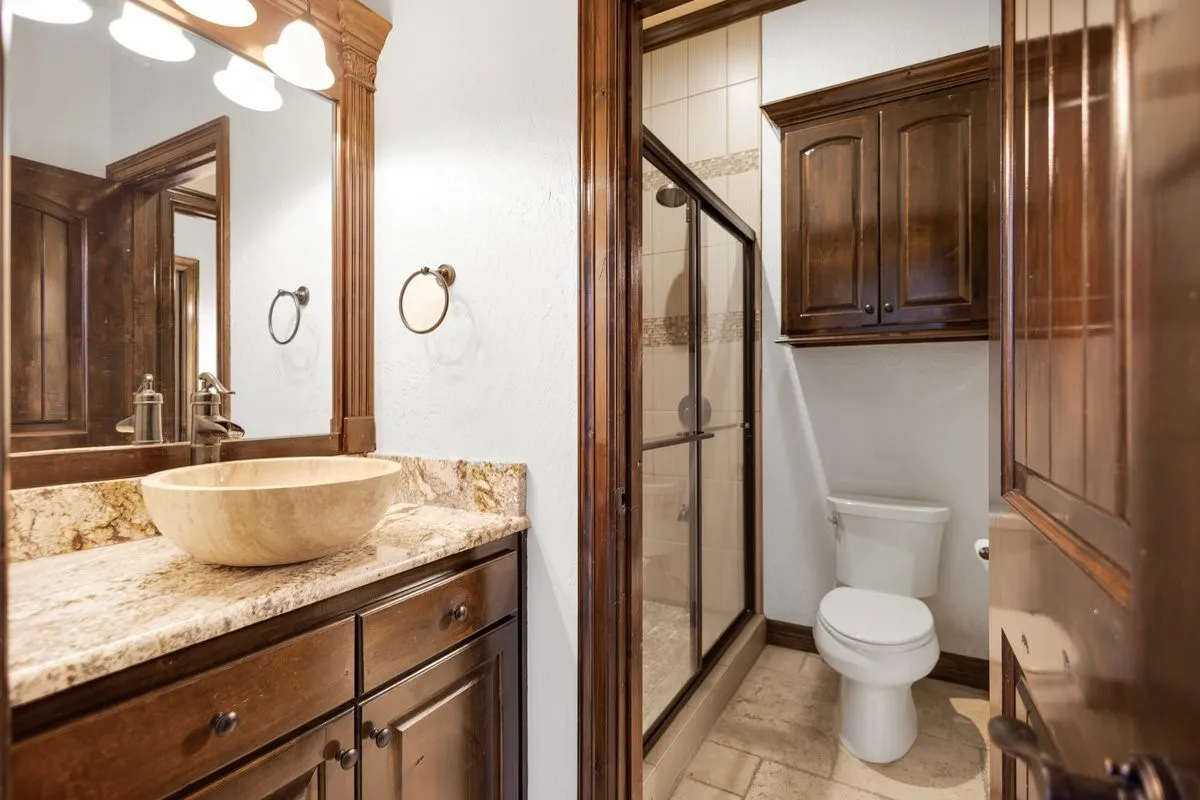 Single Family Residence For Sale in Smith County , 7820 Molina Drive, Tyler, Texas 75704, 6 Bedroom, 6 Bathroom, 3 Garage spaces, 4,008 Sqft, built in 2014, mls#21356180, Real Estate Agent in Tyler, Homes For Sale in Smith county, Homes For Sale in Tyler, Realtor in Tyler Texas, Real Estate Brokerage Independent Realty Texas, Luminita Cordes Realtor