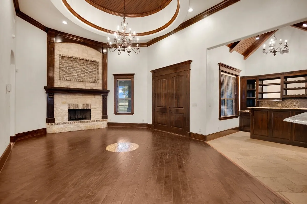 Single Family Residence For Sale in Smith County , 7820 Molina Drive, Tyler, Texas 75704, 6 Bedroom, 6 Bathroom, 3 Garage spaces, 4,008 Sqft, built in 2014, mls#21356180, Real Estate Agent in Tyler, Homes For Sale in Smith county, Homes For Sale in Tyler, Realtor in Tyler Texas, Real Estate Brokerage Independent Realty Texas, Luminita Cordes Realtor
