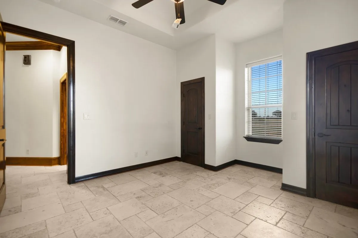 Single Family Residence For Sale in Smith County , 7820 Molina Drive, Tyler, Texas 75704, 6 Bedroom, 6 Bathroom, 3 Garage spaces, 4,008 Sqft, built in 2014, mls#21356180, Real Estate Agent in Tyler, Homes For Sale in Smith county, Homes For Sale in Tyler, Realtor in Tyler Texas, Real Estate Brokerage Independent Realty Texas, Luminita Cordes Realtor