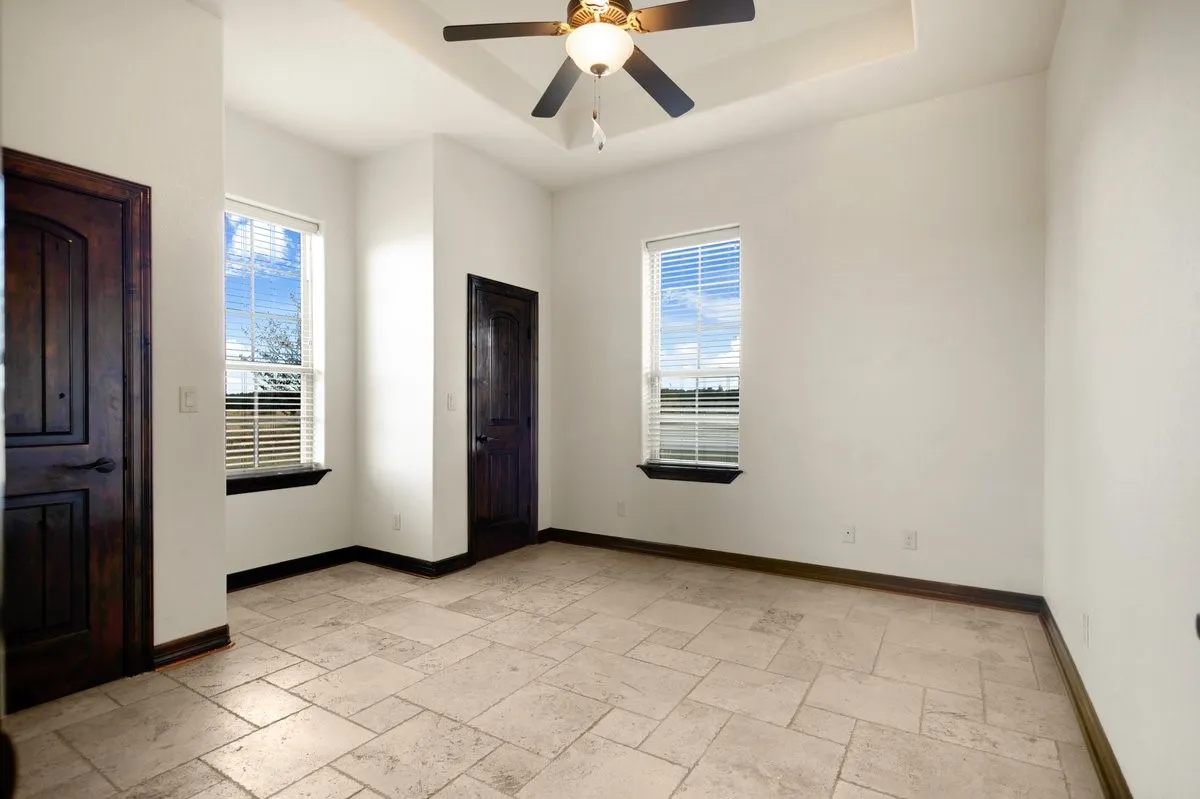 Single Family Residence For Sale in Smith County , 7820 Molina Drive, Tyler, Texas 75704, 6 Bedroom, 6 Bathroom, 3 Garage spaces, 4,008 Sqft, built in 2014, mls#21356180, Real Estate Agent in Tyler, Homes For Sale in Smith county, Homes For Sale in Tyler, Realtor in Tyler Texas, Real Estate Brokerage Independent Realty Texas, Luminita Cordes Realtor
