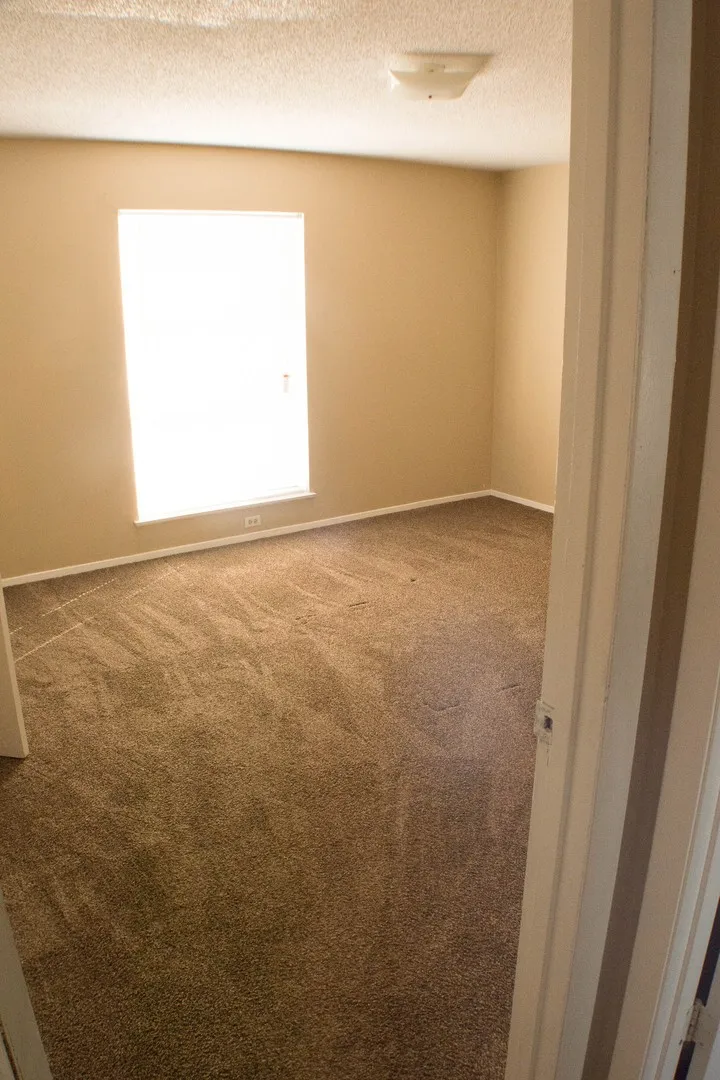 Apartment For Rent in Taylor County , 2800 Sayles Boulevard 15 B, Abilene, Texas 79605, 3 Bedroom, 2 Bathroom, Garage spaces, 1,500 Sqft, built in 1966, mls#21356224, Real Estate Agent in Abilene, Homes For Rent in Taylor county, Homes For Rent in Abilene, Realtor in Abilene Texas, Real Estate Brokerage Independent Realty Texas, Luminita Cordes Realtor