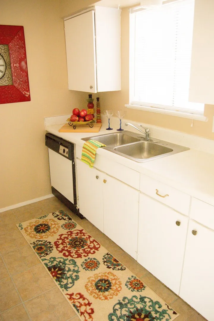 Apartment For Rent in Taylor County , 2800 Sayles Boulevard 15 B, Abilene, Texas 79605, 3 Bedroom, 2 Bathroom, Garage spaces, 1,500 Sqft, built in 1966, mls#21356224, Real Estate Agent in Abilene, Homes For Rent in Taylor county, Homes For Rent in Abilene, Realtor in Abilene Texas, Real Estate Brokerage Independent Realty Texas, Luminita Cordes Realtor
