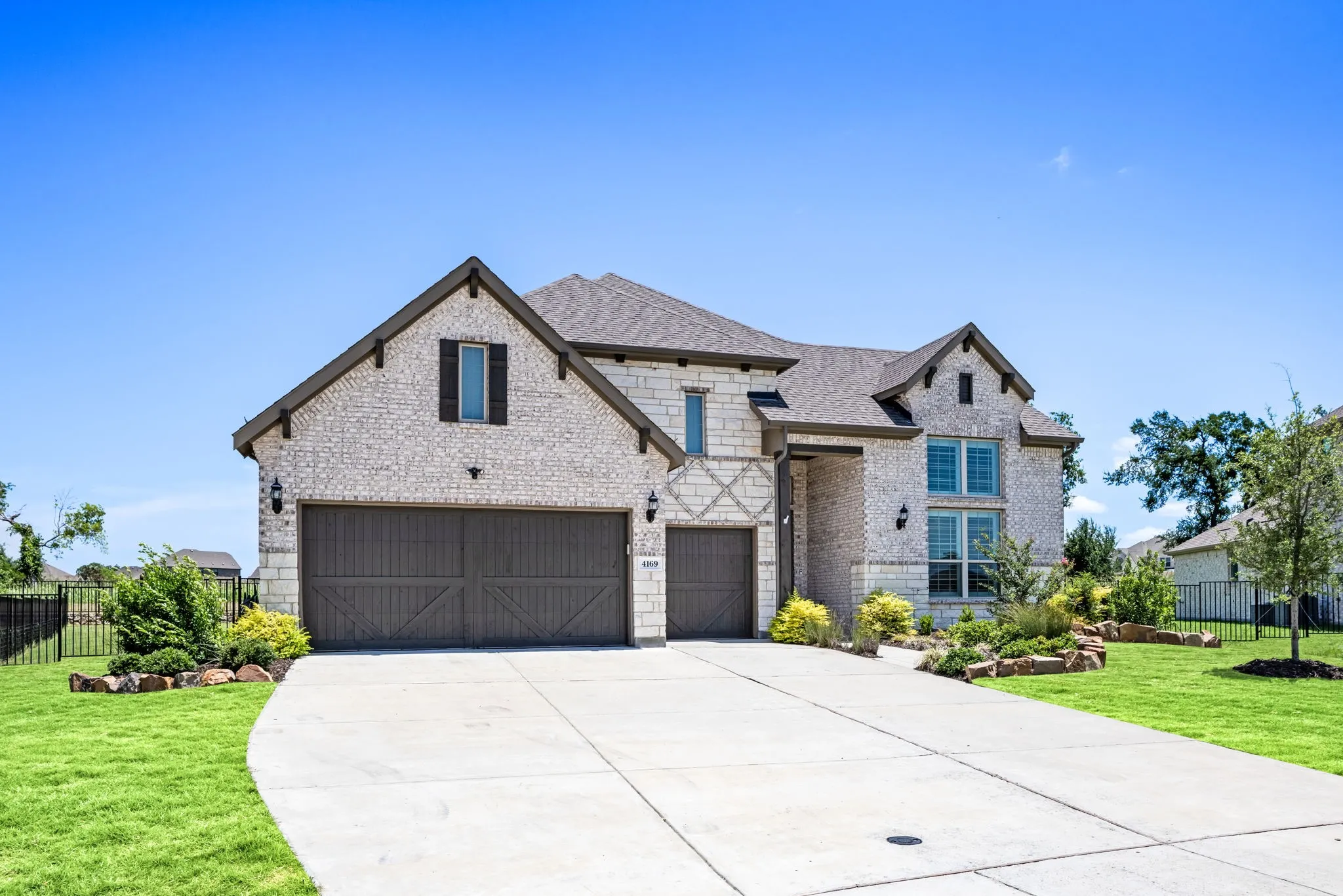 Single Family Residence For Sale in Kaufman County , 4169 Yellow Jasmine Lane, Heath, Texas 75126, 4 Bedroom, 3 Bathroom, 3 Garage spaces, 2,900 Sqft, built in 2022, mls#21355127, Real Estate Agent in Heath, Homes For Sale in Kaufman county, Homes For Sale in Heath, Realtor in Heath Texas, Real Estate Brokerage Independent Realty Texas, Luminita Cordes Realtor