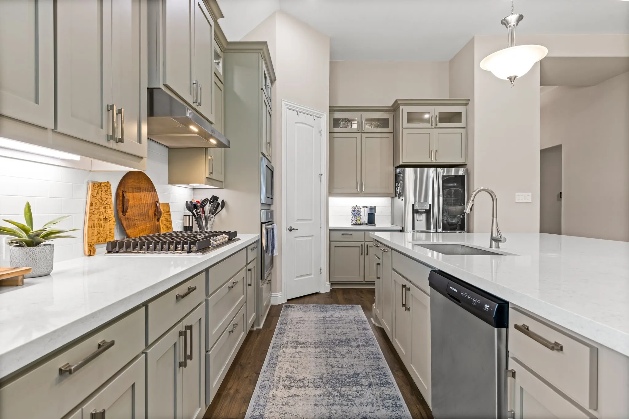 Single Family Residence For Sale in Kaufman County , 4169 Yellow Jasmine Lane, Heath, Texas 75126, 4 Bedroom, 3 Bathroom, 3 Garage spaces, 2,900 Sqft, built in 2022, mls#21355127, Real Estate Agent in Heath, Homes For Sale in Kaufman county, Homes For Sale in Heath, Realtor in Heath Texas, Real Estate Brokerage Independent Realty Texas, Luminita Cordes Realtor