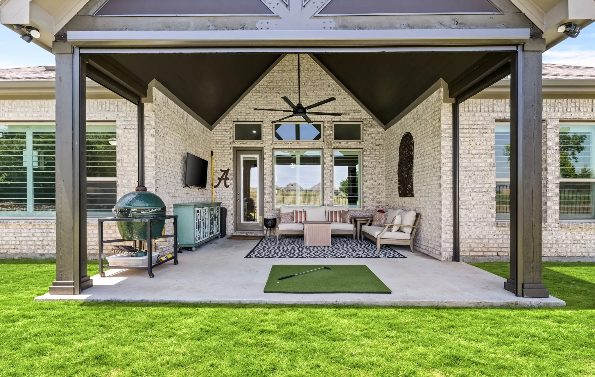 Single Family Residence For Sale in Kaufman County , 4169 Yellow Jasmine Lane, Heath, Texas 75126, 4 Bedroom, 3 Bathroom, 3 Garage spaces, 2,900 Sqft, built in 2022, mls#21355127, Real Estate Agent in Heath, Homes For Sale in Kaufman county, Homes For Sale in Heath, Realtor in Heath Texas, Real Estate Brokerage Independent Realty Texas, Luminita Cordes Realtor