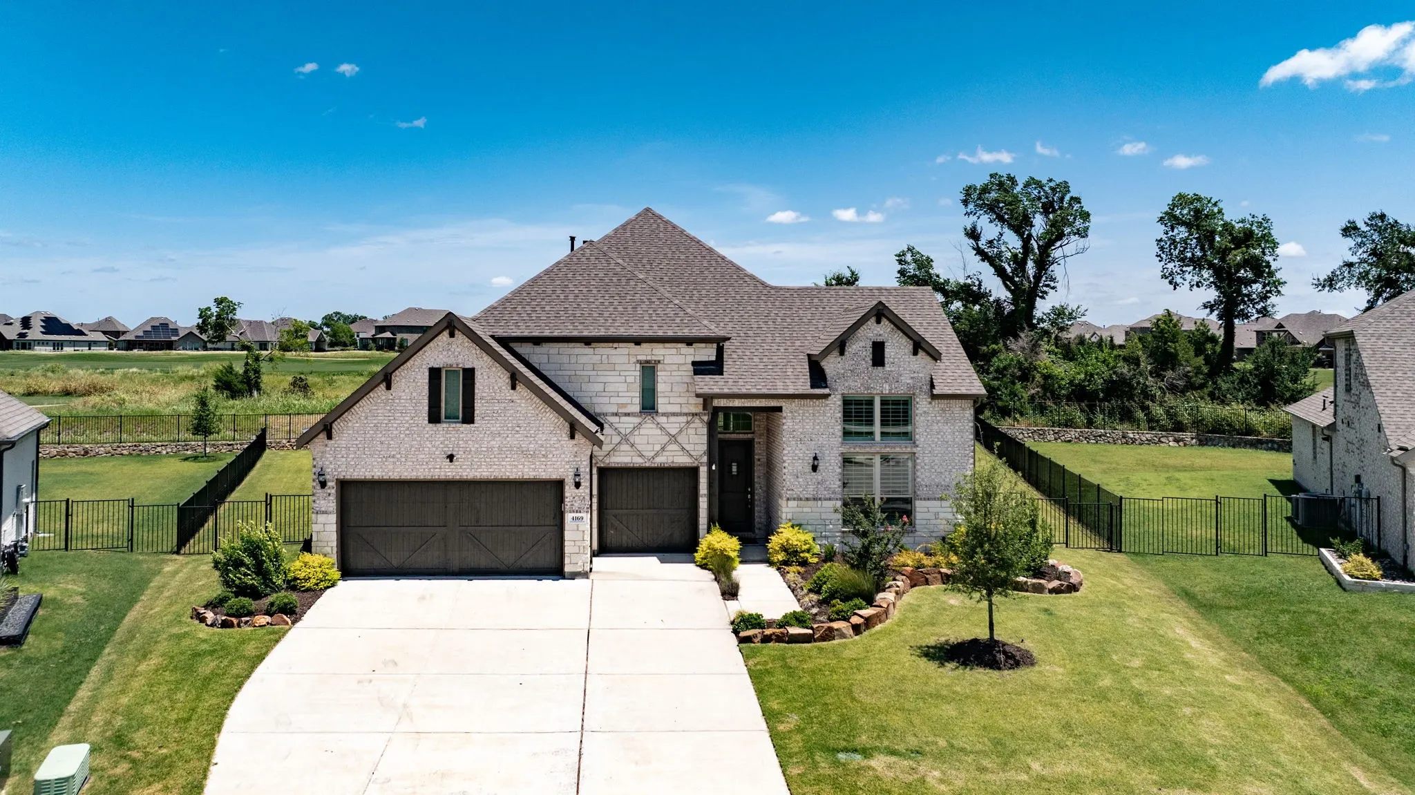 Single Family Residence For Sale in Kaufman County , 4169 Yellow Jasmine Lane, Heath, Texas 75126, 4 Bedroom, 3 Bathroom, 3 Garage spaces, 2,900 Sqft, built in 2022, mls#21355127, Real Estate Agent in Heath, Homes For Sale in Kaufman county, Homes For Sale in Heath, Realtor in Heath Texas, Real Estate Brokerage Independent Realty Texas, Luminita Cordes Realtor