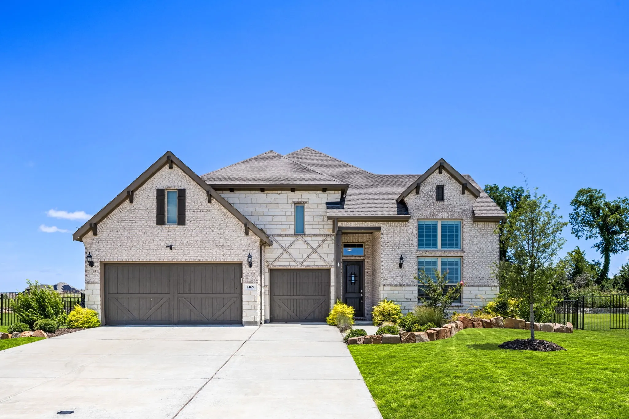 Single Family Residence For Sale in Kaufman County , 4169 Yellow Jasmine Lane, Heath, Texas 75126, 4 Bedroom, 3 Bathroom, 3 Garage spaces, 2,900 Sqft, built in 2022, mls#21355127, Real Estate Agent in Heath, Homes For Sale in Kaufman county, Homes For Sale in Heath, Realtor in Heath Texas, Real Estate Brokerage Independent Realty Texas, Luminita Cordes Realtor