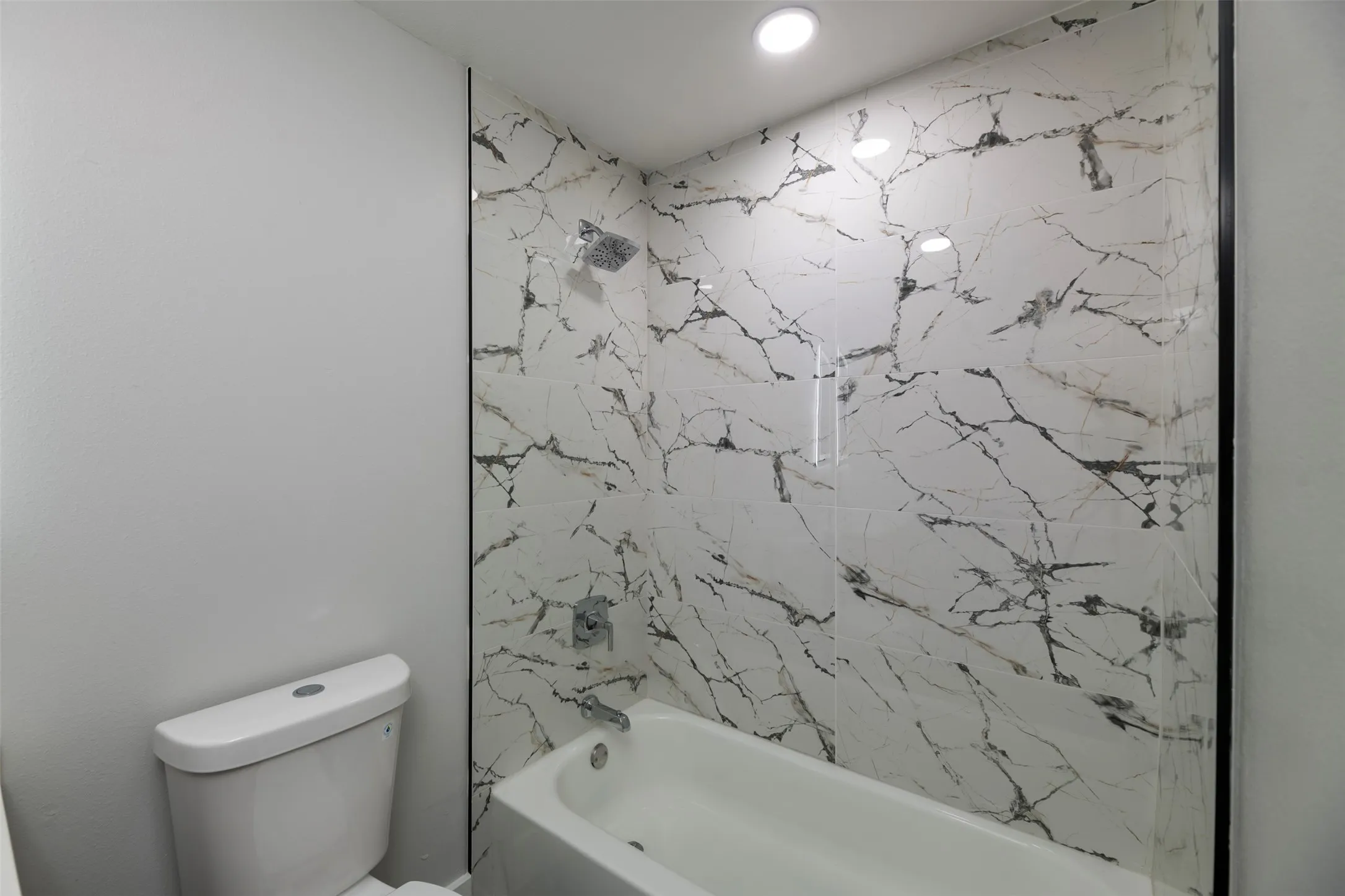 Single Family Residence For Sale in Dallas County , 1409 W Bruton Road, Mesquite, Texas 75149, 3 Bedroom, 2 Bathroom, Garage spaces, 1,361 Sqft, built in 1960, mls#21353981, Real Estate Agent in Mesquite, Homes For Sale in Dallas county, Homes For Sale in Mesquite, Realtor in Mesquite Texas, Real Estate Brokerage Independent Realty Texas, Luminita Cordes Realtor