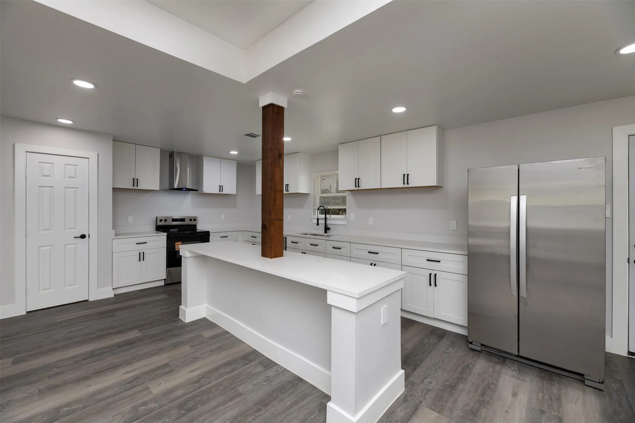 Single Family Residence For Sale in Dallas County , 1409 W Bruton Road, Mesquite, Texas 75149, 3 Bedroom, 2 Bathroom, Garage spaces, 1,361 Sqft, built in 1960, mls#21353981, Real Estate Agent in Mesquite, Homes For Sale in Dallas county, Homes For Sale in Mesquite, Realtor in Mesquite Texas, Real Estate Brokerage Independent Realty Texas, Luminita Cordes Realtor