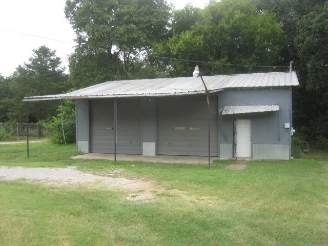 Single Family Residence For Sale in Grayson County , 58 Riner Road, Pottsboro, Texas 75076, 3 Bedroom, 2 Bathroom, 2 Garage spaces, 2,019 Sqft, built in 1962, mls#21356238, Real Estate Agent in Pottsboro, Homes For Sale in Grayson county, Homes For Sale in Pottsboro, Realtor in Pottsboro Texas, Real Estate Brokerage Independent Realty Texas, Luminita Cordes Realtor