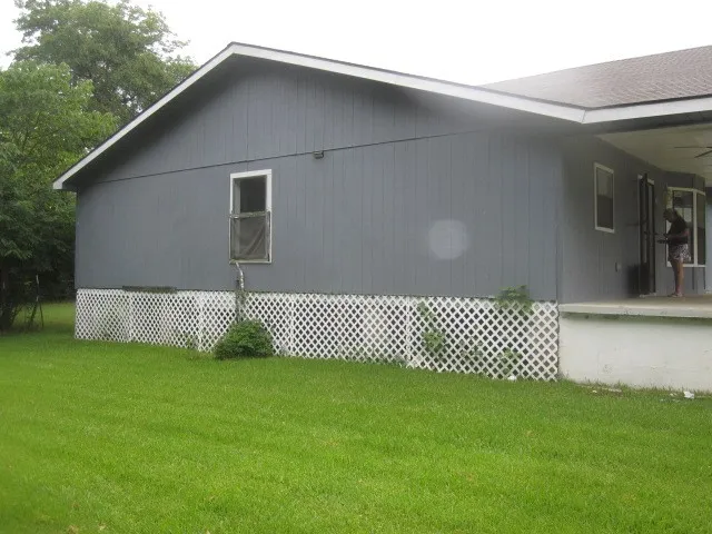 Single Family Residence For Sale in Grayson County , 58 Riner Road, Pottsboro, Texas 75076, 3 Bedroom, 2 Bathroom, 2 Garage spaces, 2,019 Sqft, built in 1962, mls#21356238, Real Estate Agent in Pottsboro, Homes For Sale in Grayson county, Homes For Sale in Pottsboro, Realtor in Pottsboro Texas, Real Estate Brokerage Independent Realty Texas, Luminita Cordes Realtor
