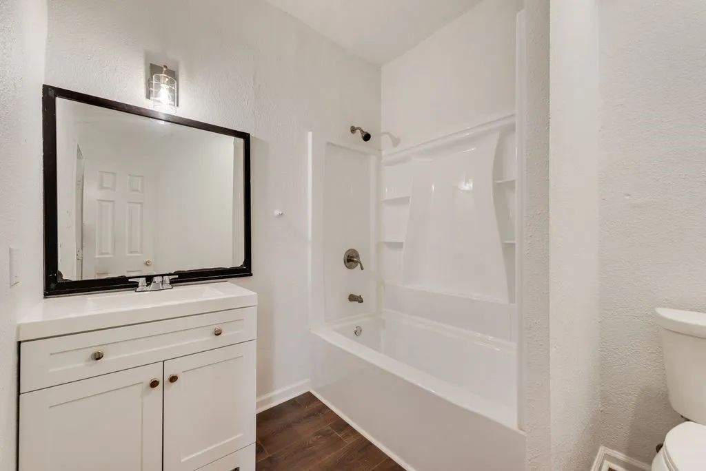 Quadruplex For Sale in Dallas County , 5004 E Side Avenue, Dallas, Texas 75214, 0, 0, Garage spaces, 0 Sqft, built in 1930, mls#21356233, Real Estate Agent in Dallas, Homes For Sale in Dallas county, Homes For Sale in Dallas, Realtor in Dallas Texas, Real Estate Brokerage Independent Realty Texas, Luminita Cordes Realtor