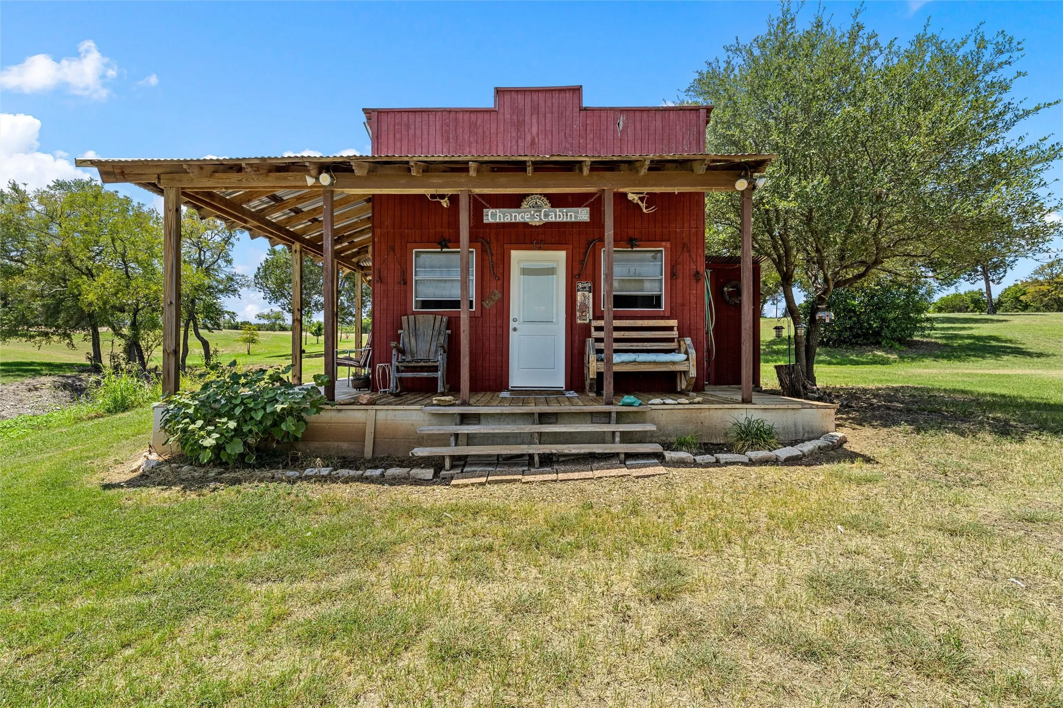Farm For Sale in Hill County , 108 Mabry Lane, Whitney, Texas 76692, 3 Bedroom, 4 Bathroom, 4 Garage spaces, 3,150 Sqft, built in 2000, mls#21355478, Real Estate Agent in Whitney, Homes For Sale in Hill county, Homes For Sale in Whitney, Realtor in Whitney Texas, Real Estate Brokerage Independent Realty Texas, Luminita Cordes Realtor