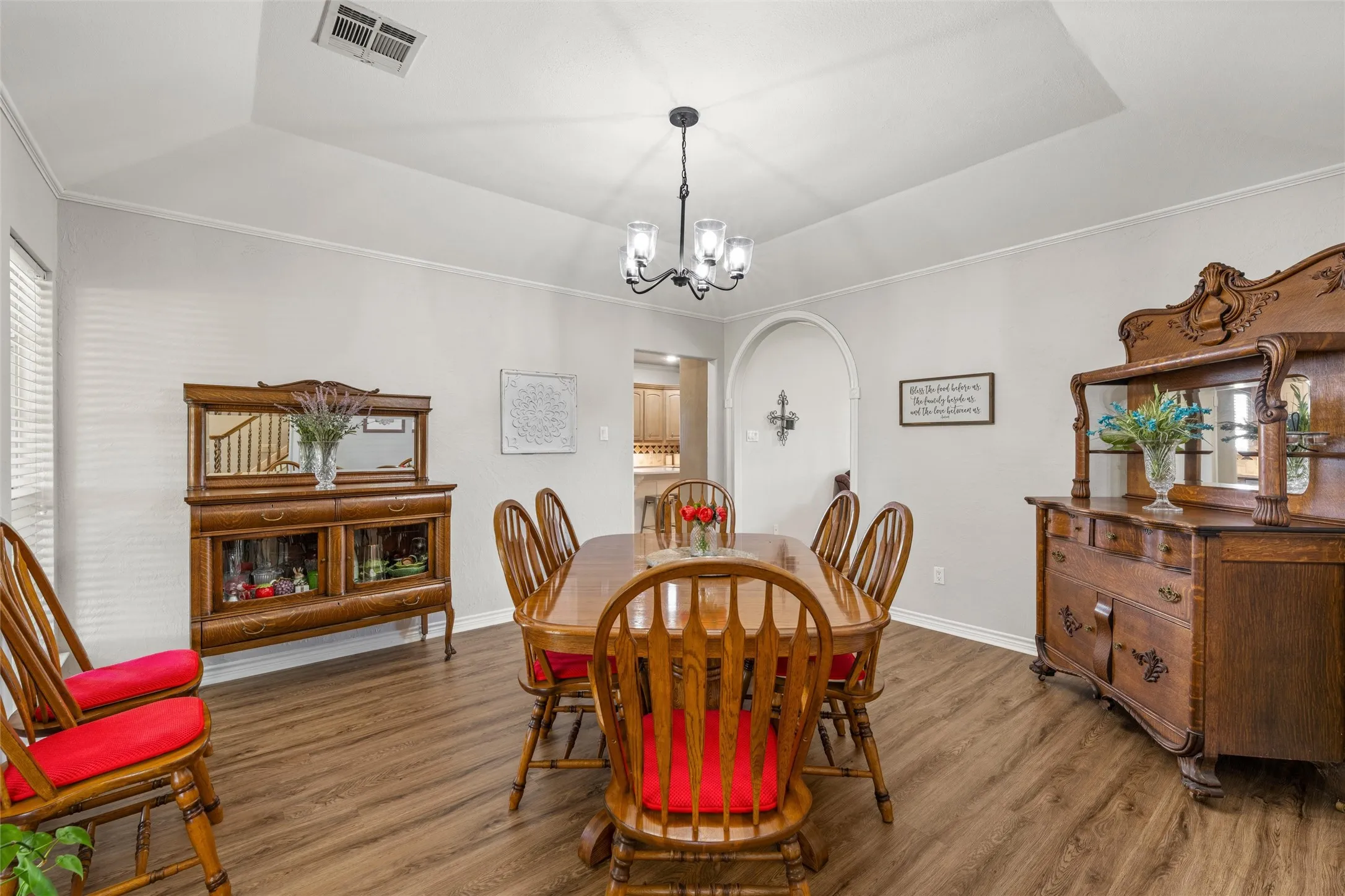 Farm For Sale in Hill County , 108 Mabry Lane, Whitney, Texas 76692, 3 Bedroom, 4 Bathroom, 4 Garage spaces, 3,150 Sqft, built in 2000, mls#21355478, Real Estate Agent in Whitney, Homes For Sale in Hill county, Homes For Sale in Whitney, Realtor in Whitney Texas, Real Estate Brokerage Independent Realty Texas, Luminita Cordes Realtor
