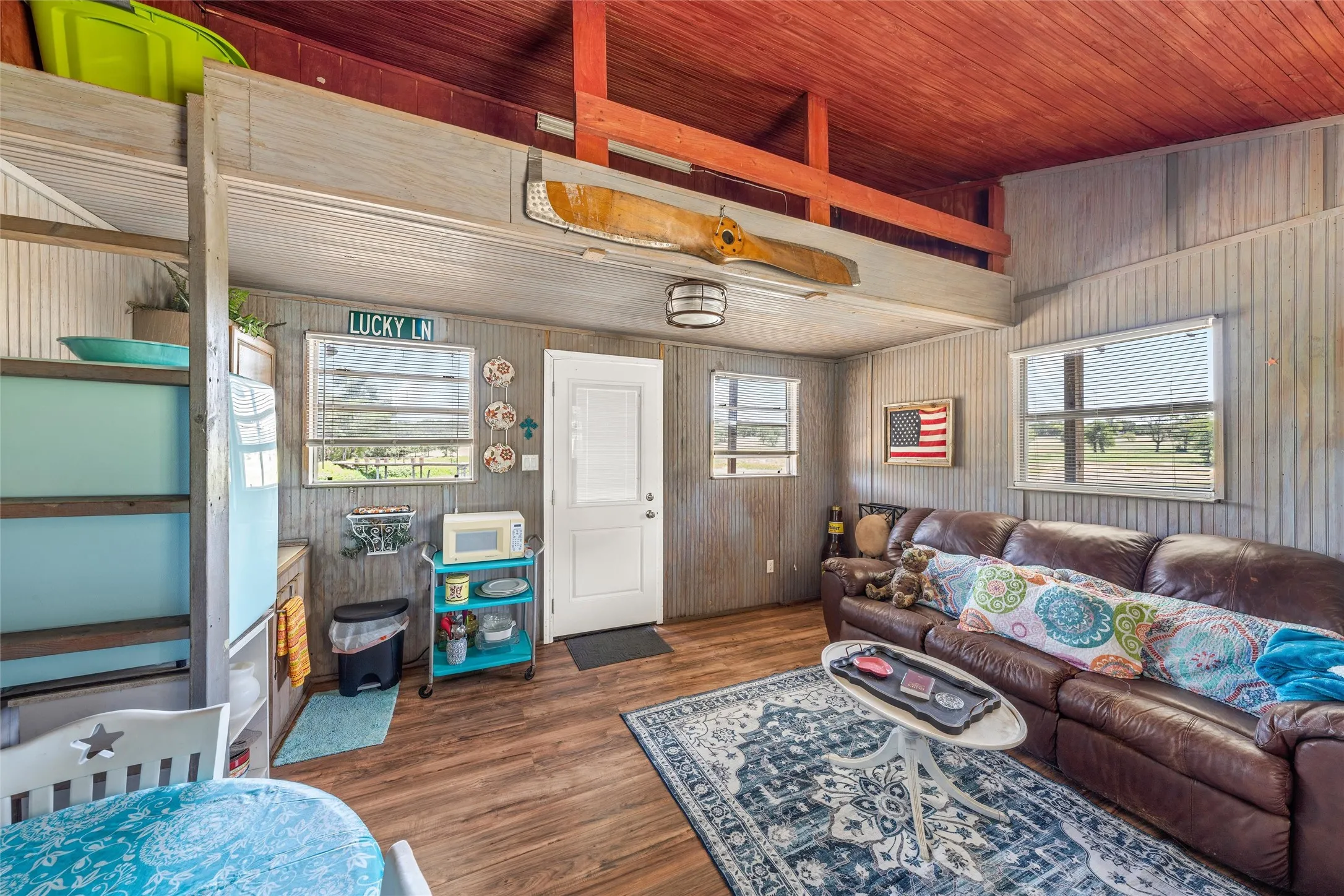 Farm For Sale in Hill County , 108 Mabry Lane, Whitney, Texas 76692, 3 Bedroom, 4 Bathroom, 4 Garage spaces, 3,150 Sqft, built in 2000, mls#21355478, Real Estate Agent in Whitney, Homes For Sale in Hill county, Homes For Sale in Whitney, Realtor in Whitney Texas, Real Estate Brokerage Independent Realty Texas, Luminita Cordes Realtor