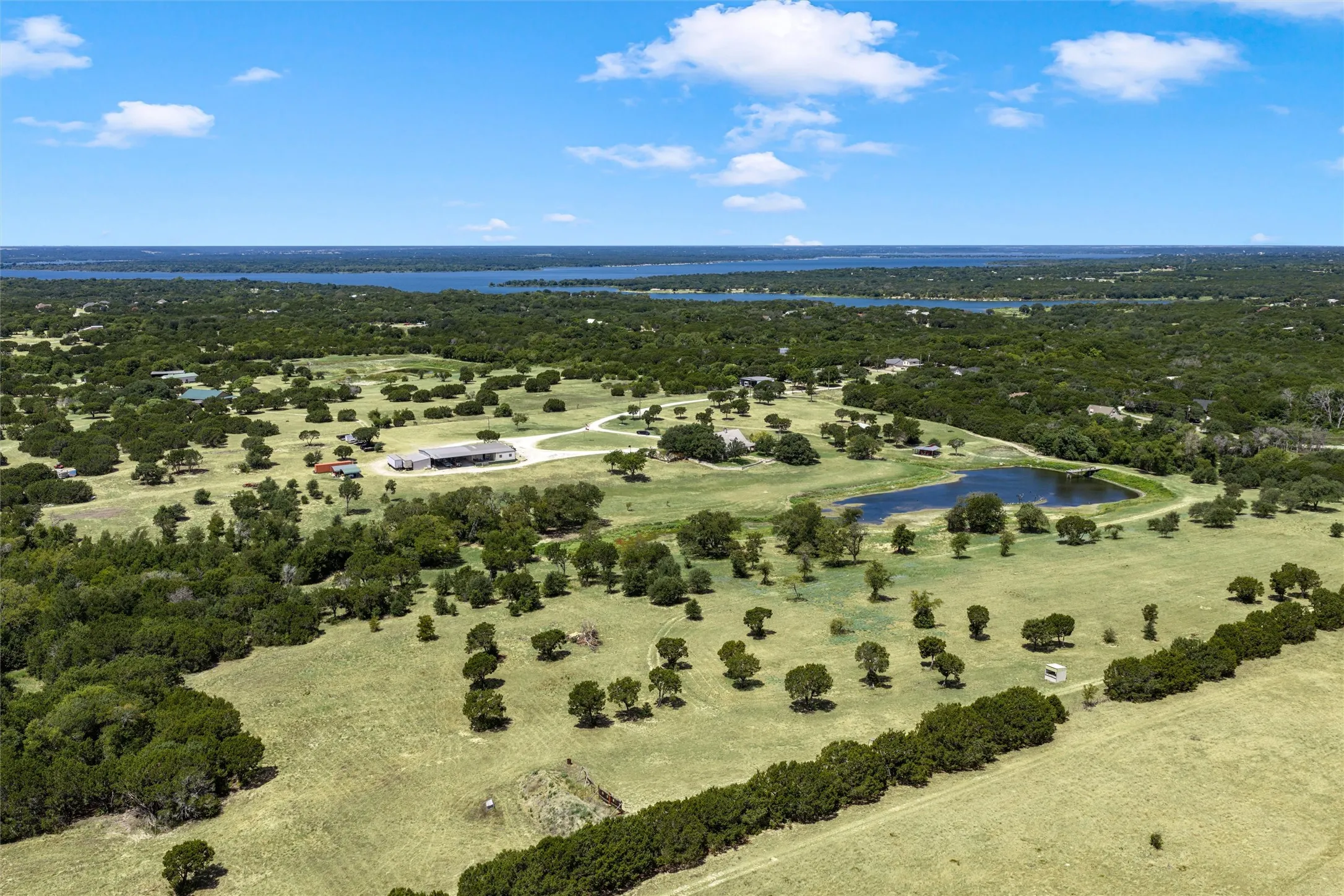 Farm For Sale in Hill County , 108 Mabry Lane, Whitney, Texas 76692, 3 Bedroom, 4 Bathroom, 4 Garage spaces, 3,150 Sqft, built in 2000, mls#21355478, Real Estate Agent in Whitney, Homes For Sale in Hill county, Homes For Sale in Whitney, Realtor in Whitney Texas, Real Estate Brokerage Independent Realty Texas, Luminita Cordes Realtor