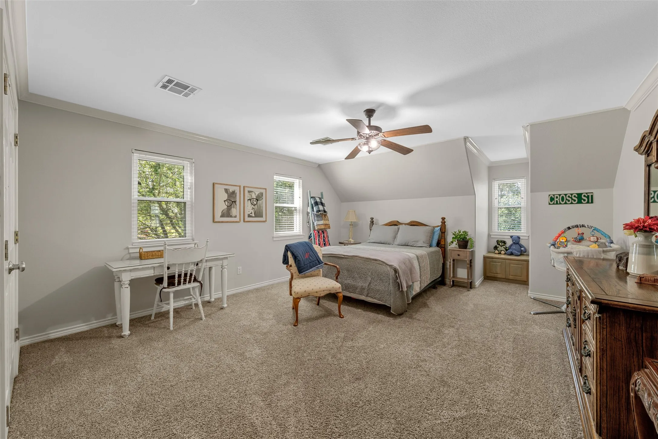 Farm For Sale in Hill County , 108 Mabry Lane, Whitney, Texas 76692, 3 Bedroom, 4 Bathroom, 4 Garage spaces, 3,150 Sqft, built in 2000, mls#21355478, Real Estate Agent in Whitney, Homes For Sale in Hill county, Homes For Sale in Whitney, Realtor in Whitney Texas, Real Estate Brokerage Independent Realty Texas, Luminita Cordes Realtor
