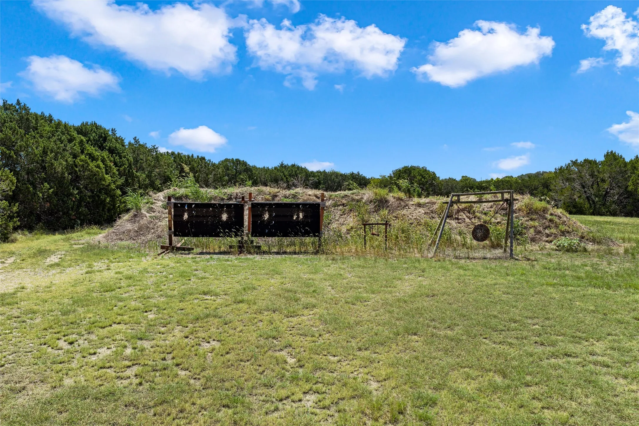 Farm For Sale in Hill County , 108 Mabry Lane, Whitney, Texas 76692, 3 Bedroom, 4 Bathroom, 4 Garage spaces, 3,150 Sqft, built in 2000, mls#21355478, Real Estate Agent in Whitney, Homes For Sale in Hill county, Homes For Sale in Whitney, Realtor in Whitney Texas, Real Estate Brokerage Independent Realty Texas, Luminita Cordes Realtor