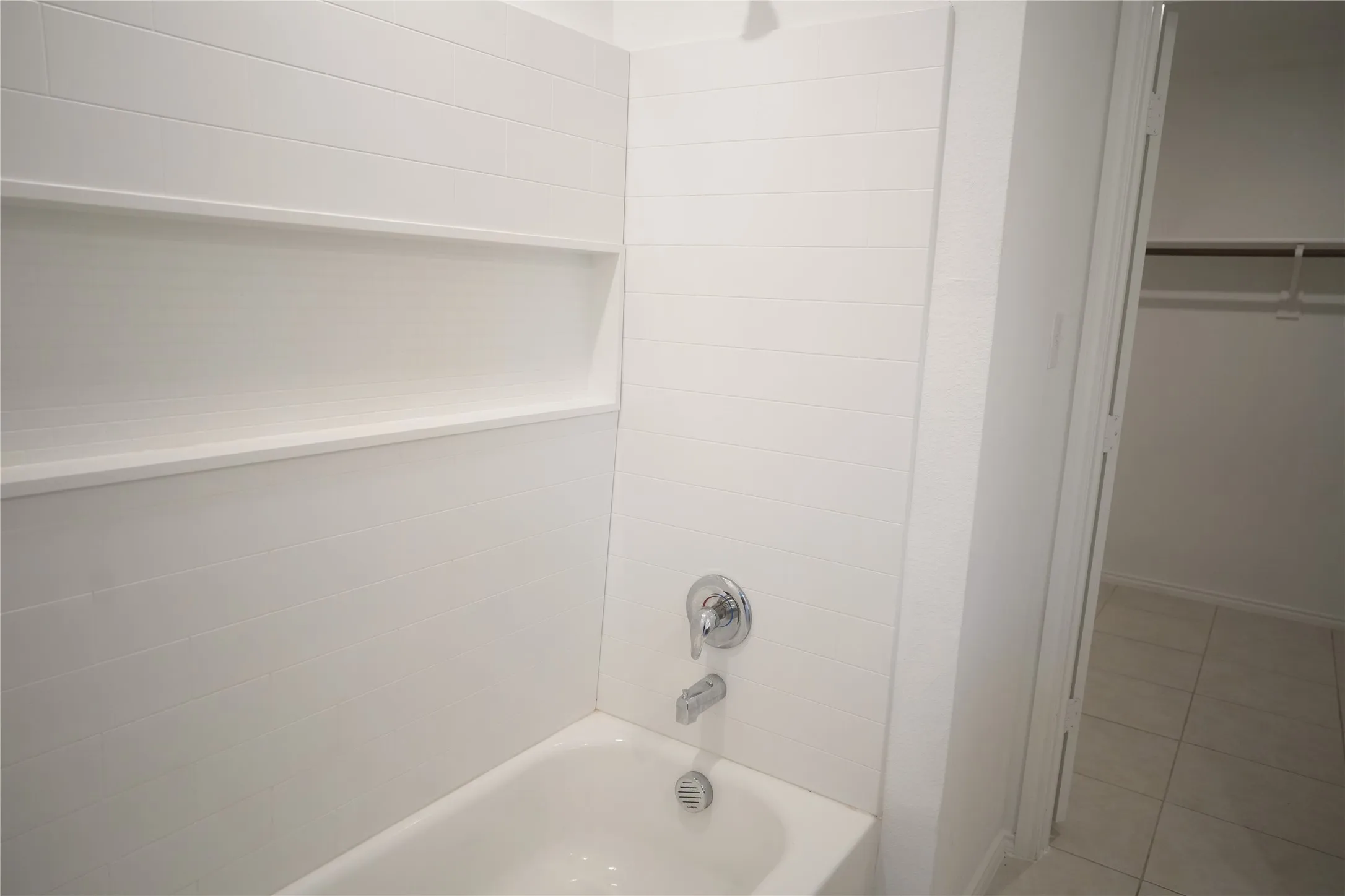 Single Family Residence For Rent in Kaufman County , 3480 Mildren Bend, Crandall, Texas 75114, 3 Bedroom, 2 Bathroom, 2 Garage spaces, 1,290 Sqft, built in 2022, mls#21355208, Real Estate Agent in Crandall, Homes For Rent in Kaufman county, Homes For Rent in Crandall, Realtor in Crandall Texas, Real Estate Brokerage Independent Realty Texas, Luminita Cordes Realtor