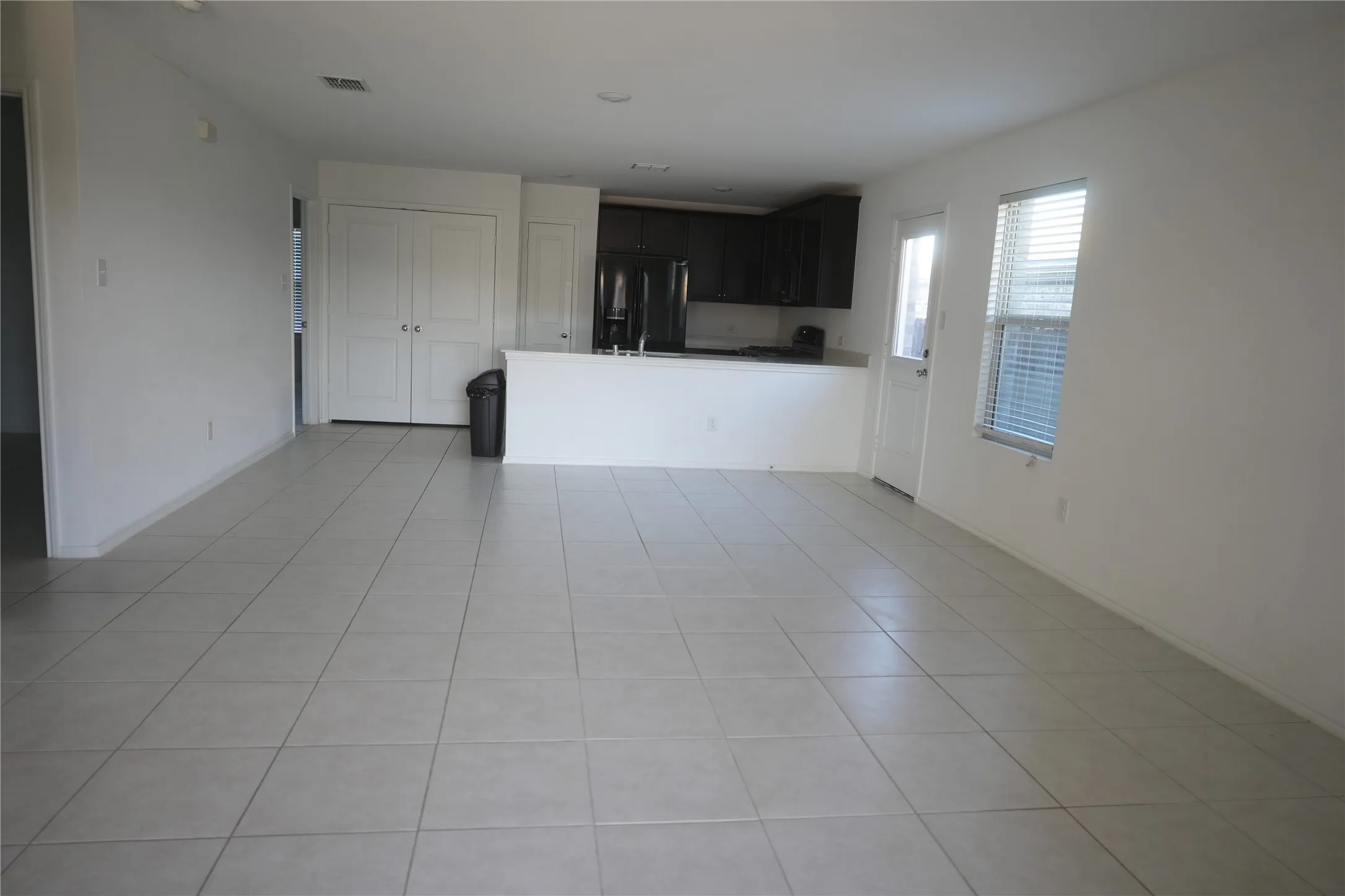 Single Family Residence For Rent in Kaufman County , 3480 Mildren Bend, Crandall, Texas 75114, 3 Bedroom, 2 Bathroom, 2 Garage spaces, 1,290 Sqft, built in 2022, mls#21355208, Real Estate Agent in Crandall, Homes For Rent in Kaufman county, Homes For Rent in Crandall, Realtor in Crandall Texas, Real Estate Brokerage Independent Realty Texas, Luminita Cordes Realtor