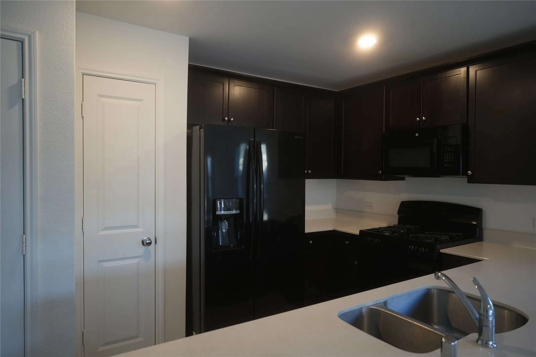 Single Family Residence For Rent in Kaufman County , 3480 Mildren Bend, Crandall, Texas 75114, 3 Bedroom, 2 Bathroom, 2 Garage spaces, 1,290 Sqft, built in 2022, mls#21355208, Real Estate Agent in Crandall, Homes For Rent in Kaufman county, Homes For Rent in Crandall, Realtor in Crandall Texas, Real Estate Brokerage Independent Realty Texas, Luminita Cordes Realtor