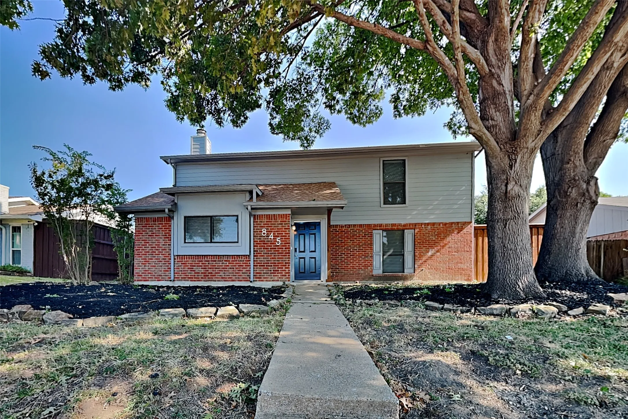 Single Family Residence For Rent in Collin County , 845 Whitehall Drive, Plano, Texas 75023, 3 Bedroom, 3 Bathroom, 2 Garage spaces, 1,473 Sqft, built in 1981, mls#21356250, Real Estate Agent in Plano, Homes For Rent in Collin county, Homes For Rent in Plano, Realtor in Plano Texas, Real Estate Brokerage Independent Realty Texas, Luminita Cordes Realtor