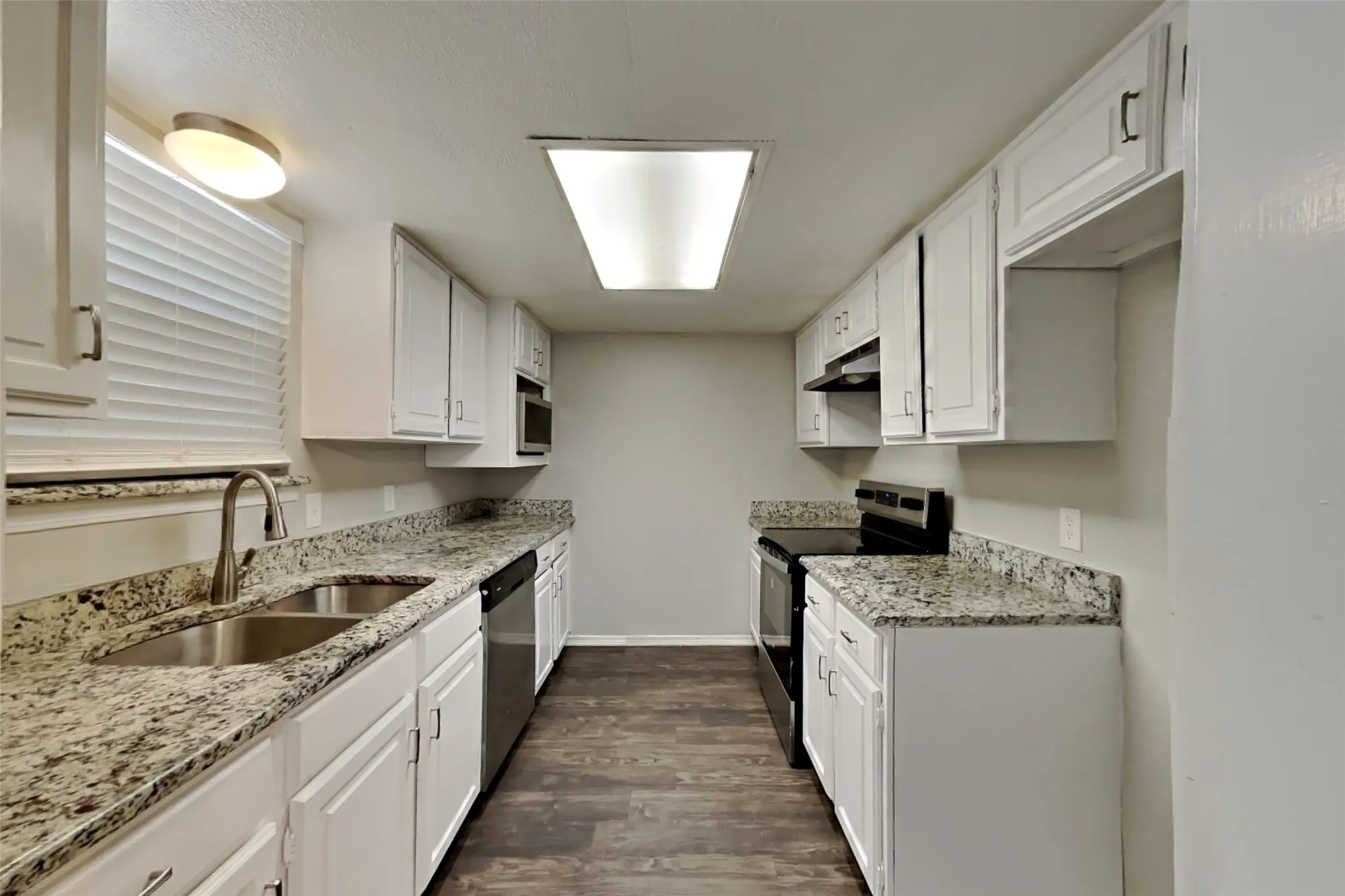 Single Family Residence For Rent in Collin County , 845 Whitehall Drive, Plano, Texas 75023, 3 Bedroom, 3 Bathroom, 2 Garage spaces, 1,473 Sqft, built in 1981, mls#21356250, Real Estate Agent in Plano, Homes For Rent in Collin county, Homes For Rent in Plano, Realtor in Plano Texas, Real Estate Brokerage Independent Realty Texas, Luminita Cordes Realtor