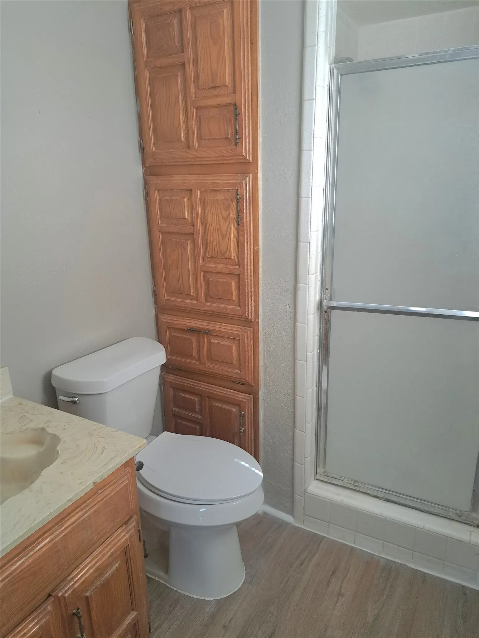 Duplex For Rent in Tarrant County , 1125 Highbush Drive 1127, Benbrook, Texas 76126, 2 Bedroom, 2 Bathroom, Garage spaces, 1,116 Sqft, built in 1982, Price $1,495, mls#21342154, Real Estate Agent in Benbrook, Homes For Rent in Tarrant county, Homes For Rent in Benbrook, Realtor in Benbrook Texas, Real Estate Brokerage Independent Realty Texas, Luminita Cordes Realtor
