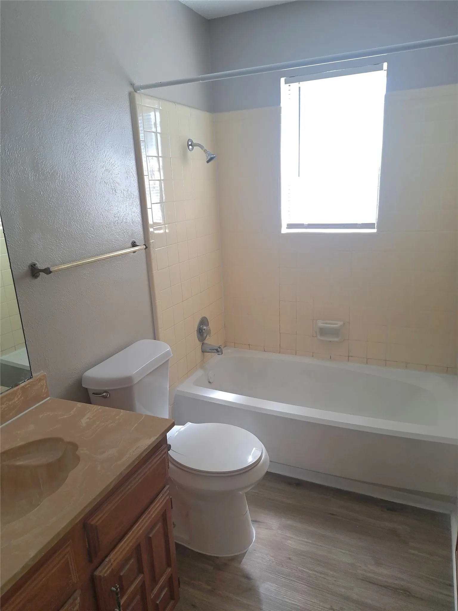 Duplex For Rent in Tarrant County , 1125 Highbush Drive 1127, Benbrook, Texas 76126, 2 Bedroom, 2 Bathroom, Garage spaces, 1,116 Sqft, built in 1982, Price $1,495, mls#21342154, Real Estate Agent in Benbrook, Homes For Rent in Tarrant county, Homes For Rent in Benbrook, Realtor in Benbrook Texas, Real Estate Brokerage Independent Realty Texas, Luminita Cordes Realtor