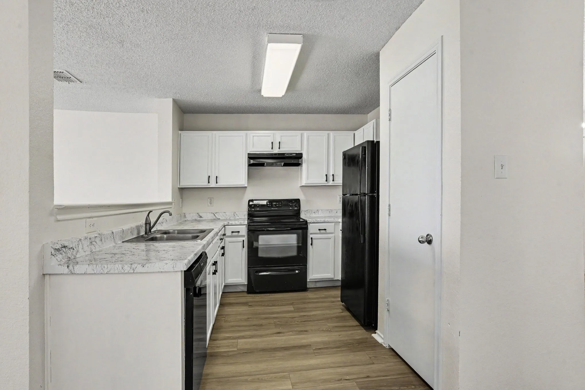 Single Family Residence For Rent in Dallas County , 1424 Junction Run, Mesquite, Texas 75181, 3 Bedroom, 2 Bathroom, 2 Garage spaces, 1,389 Sqft, built in 2005, Price $2,695, mls#21354202, Real Estate Agent in Mesquite, Homes For Rent in Dallas county, Homes For Rent in Mesquite, Realtor in Mesquite Texas, Real Estate Brokerage Independent Realty Texas, Luminita Cordes Realtor
