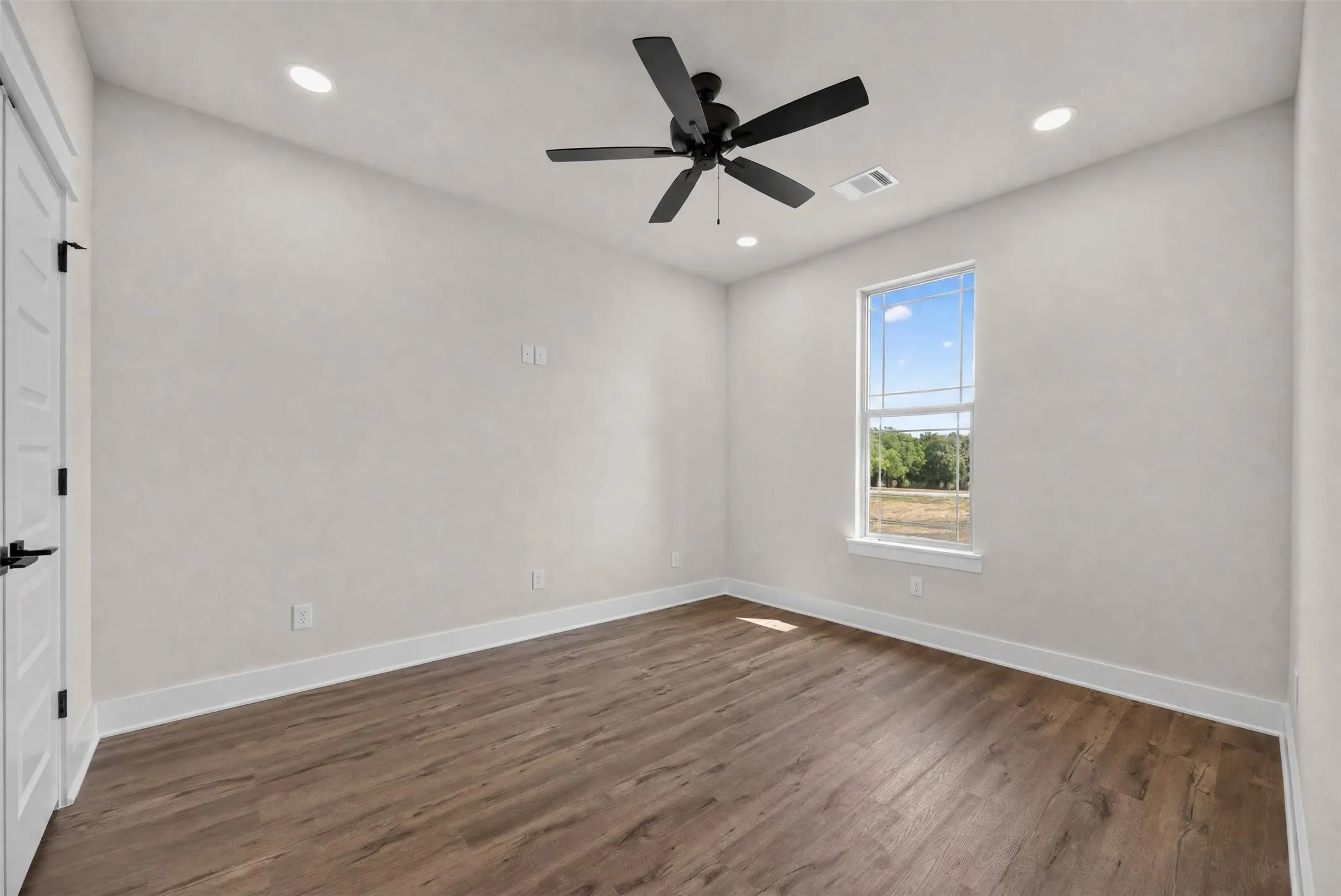 Single Family Residence For Sale in Ellis County , 181 CHISHOLM Trail, Waxahachie, Texas 75165, 3 Bedroom, 3 Bathroom, 2 Garage spaces, 2,226 Sqft, built in 2026, mls#21351412, Real Estate Agent in Waxahachie, Homes For Sale in Ellis county, Homes For Sale in Waxahachie, Realtor in Waxahachie Texas, Real Estate Brokerage Independent Realty Texas, Luminita Cordes Realtor