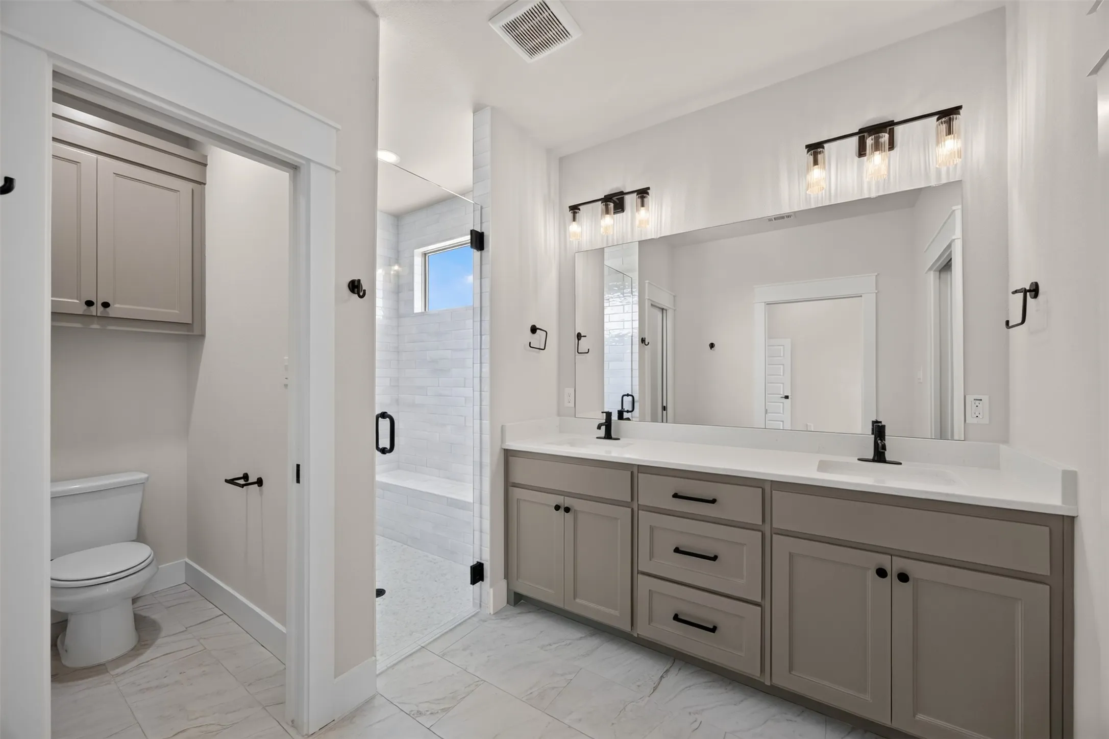 Single Family Residence For Sale in Ellis County , 181 CHISHOLM Trail, Waxahachie, Texas 75165, 3 Bedroom, 3 Bathroom, 2 Garage spaces, 2,226 Sqft, built in 2026, mls#21351412, Real Estate Agent in Waxahachie, Homes For Sale in Ellis county, Homes For Sale in Waxahachie, Realtor in Waxahachie Texas, Real Estate Brokerage Independent Realty Texas, Luminita Cordes Realtor