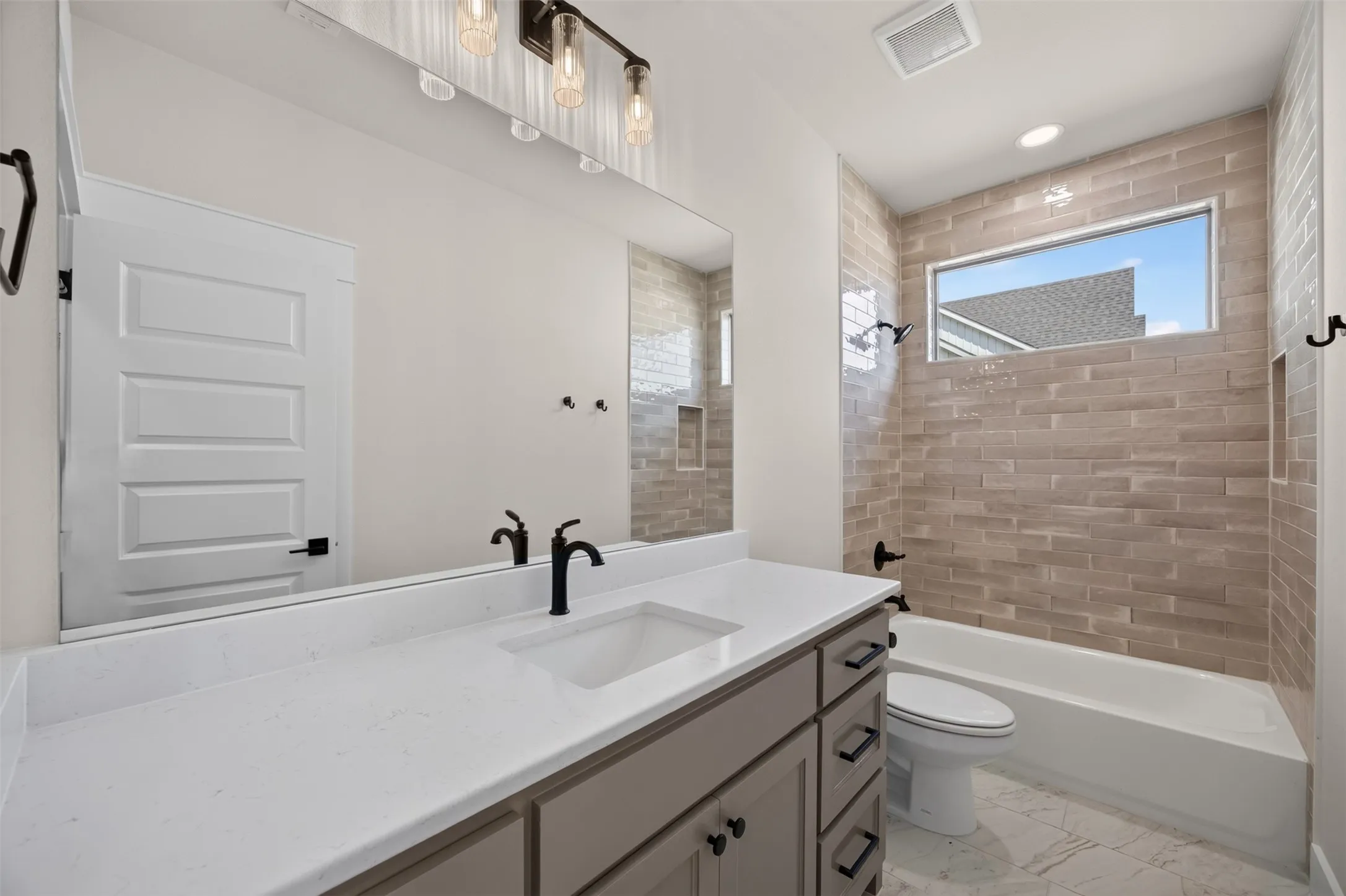 Single Family Residence For Sale in Ellis County , 181 CHISHOLM Trail, Waxahachie, Texas 75165, 3 Bedroom, 3 Bathroom, 2 Garage spaces, 2,226 Sqft, built in 2026, mls#21351412, Real Estate Agent in Waxahachie, Homes For Sale in Ellis county, Homes For Sale in Waxahachie, Realtor in Waxahachie Texas, Real Estate Brokerage Independent Realty Texas, Luminita Cordes Realtor