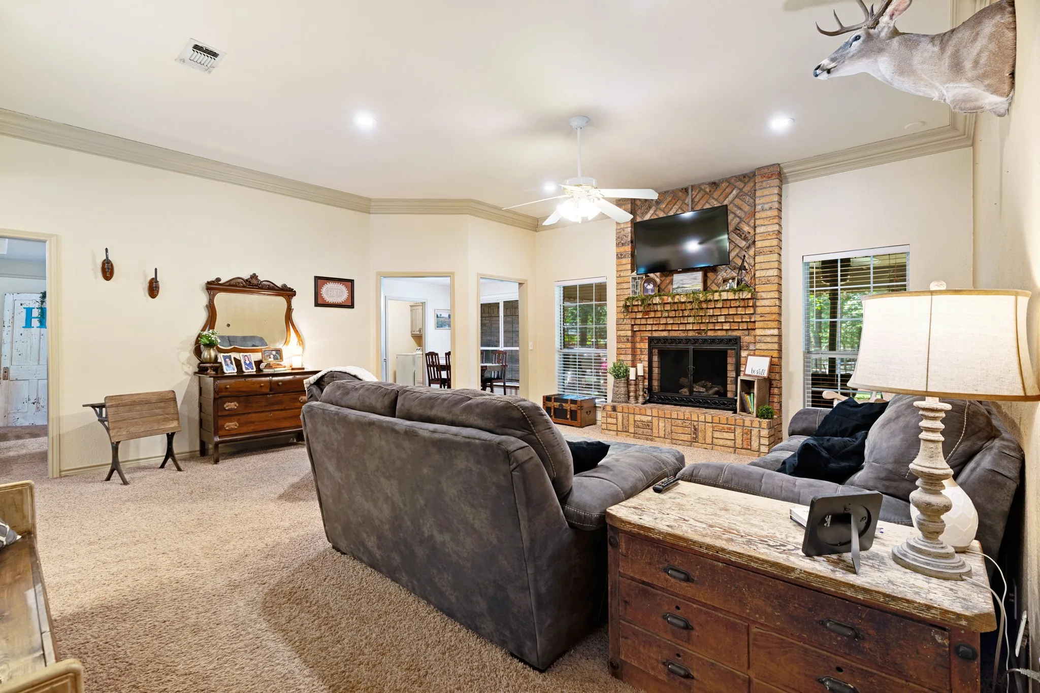 Single Family Residence For Sale in Lamar County , 245 Red Oak Lane, Powderly, Texas 75473, 3 Bedroom, 2 Bathroom, 2 Garage spaces, 1,994 Sqft, built in 1995, mls#21355209, Real Estate Agent in Powderly, Homes For Sale in Lamar county, Homes For Sale in Powderly, Realtor in Powderly Texas, Real Estate Brokerage Independent Realty Texas, Luminita Cordes Realtor