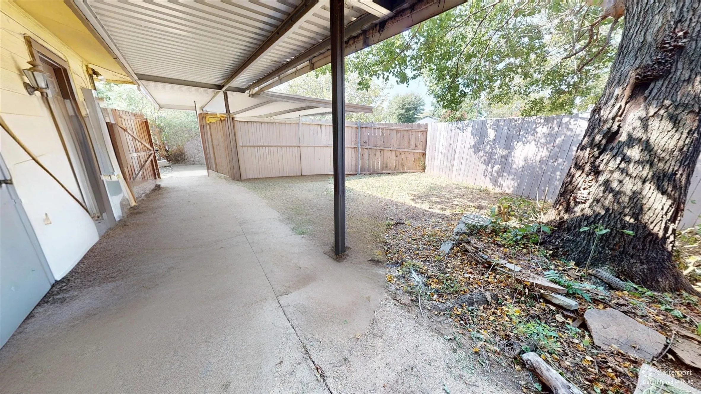 Single Family Residence For Sale in Denton County , 654 Harvest Hill Street, Lewisville, Texas 75067, 2 Bedroom, 2 Bathroom, Garage spaces, 1,314 Sqft, built in 1983, Price $250,000, mls#21355145, Real Estate Agent in Lewisville, Homes For Sale in Denton county, Homes For Sale in Lewisville, Realtor in Lewisville Texas, Real Estate Brokerage Independent Realty Texas, Luminita Cordes Realtor
