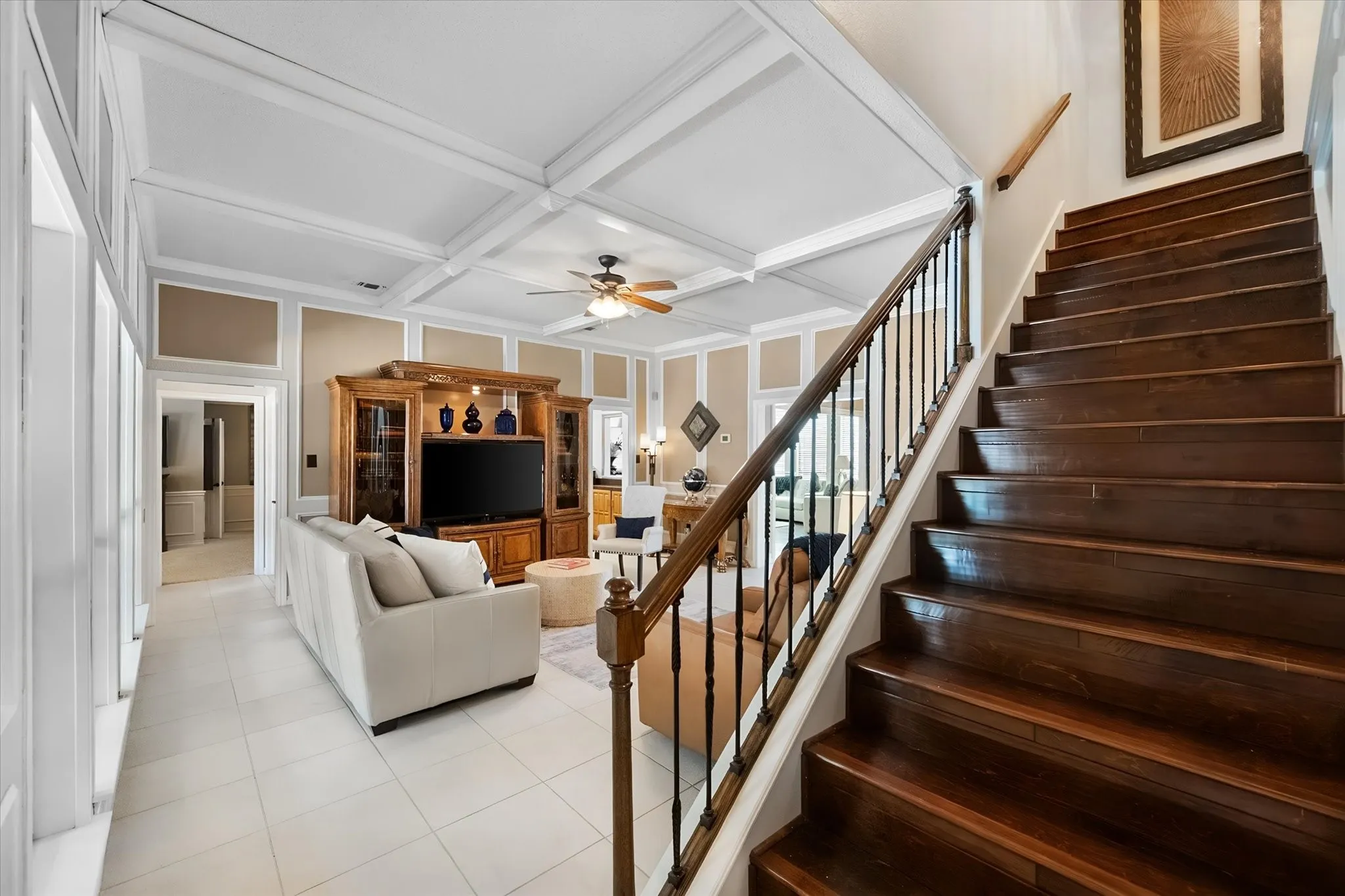 Single Family Residence For Sale in Tarrant County , 3320 Thorntree Court, Arlington, Texas 76016, 4 Bedroom, 4 Bathroom, 3 Garage spaces, 3,426 Sqft, built in 1986, mls#21355205, Real Estate Agent in Arlington, Homes For Sale in Tarrant county, Homes For Sale in Arlington, Realtor in Arlington Texas, Real Estate Brokerage Independent Realty Texas, Luminita Cordes Realtor