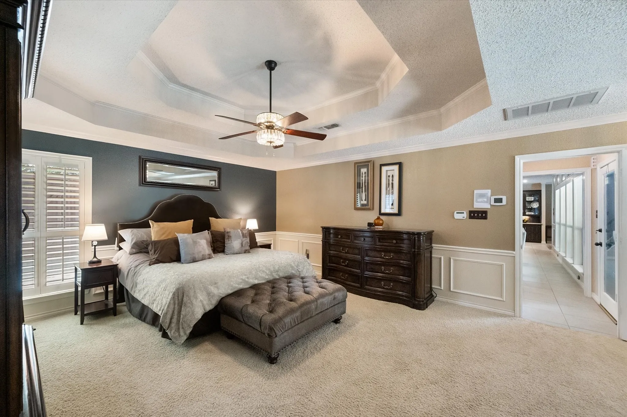 Single Family Residence For Sale in Tarrant County , 3320 Thorntree Court, Arlington, Texas 76016, 4 Bedroom, 4 Bathroom, 3 Garage spaces, 3,426 Sqft, built in 1986, mls#21355205, Real Estate Agent in Arlington, Homes For Sale in Tarrant county, Homes For Sale in Arlington, Realtor in Arlington Texas, Real Estate Brokerage Independent Realty Texas, Luminita Cordes Realtor