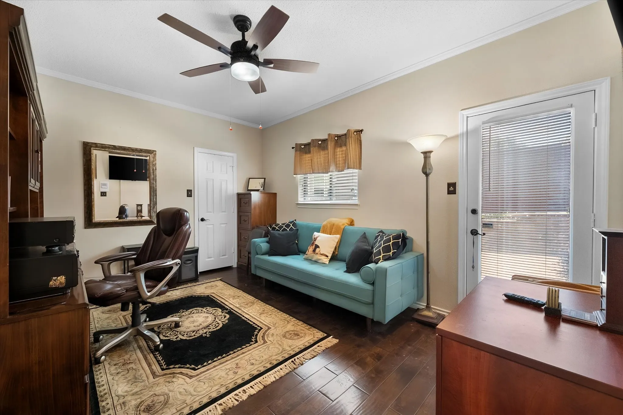 Single Family Residence For Sale in Tarrant County , 3320 Thorntree Court, Arlington, Texas 76016, 4 Bedroom, 4 Bathroom, 3 Garage spaces, 3,426 Sqft, built in 1986, mls#21355205, Real Estate Agent in Arlington, Homes For Sale in Tarrant county, Homes For Sale in Arlington, Realtor in Arlington Texas, Real Estate Brokerage Independent Realty Texas, Luminita Cordes Realtor